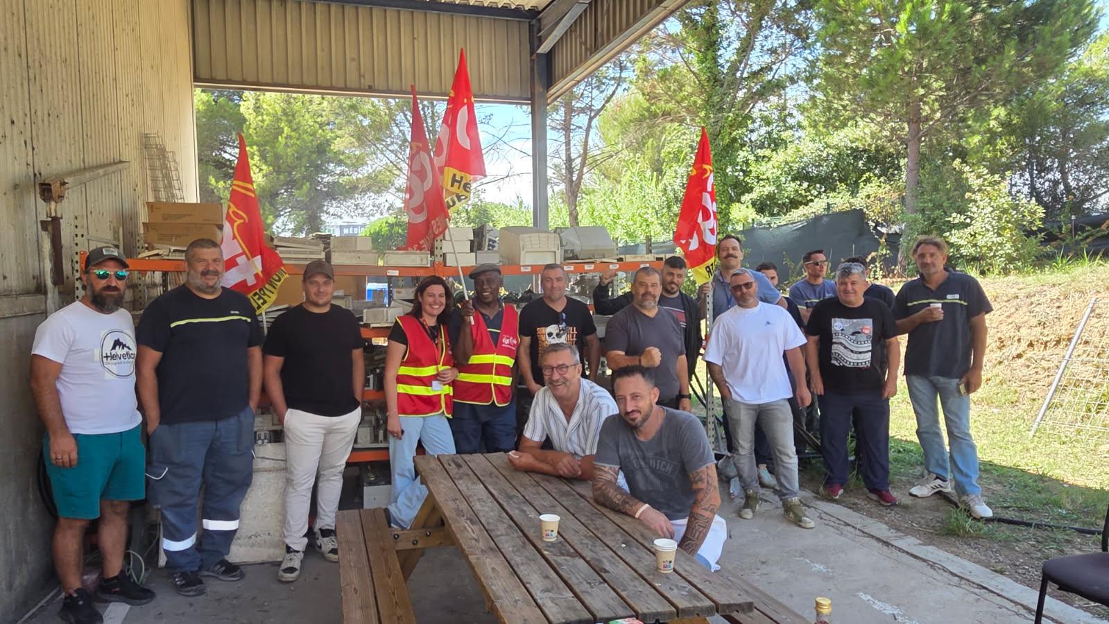 À l’appel de la CGT, des électriciens gaziers débrayent