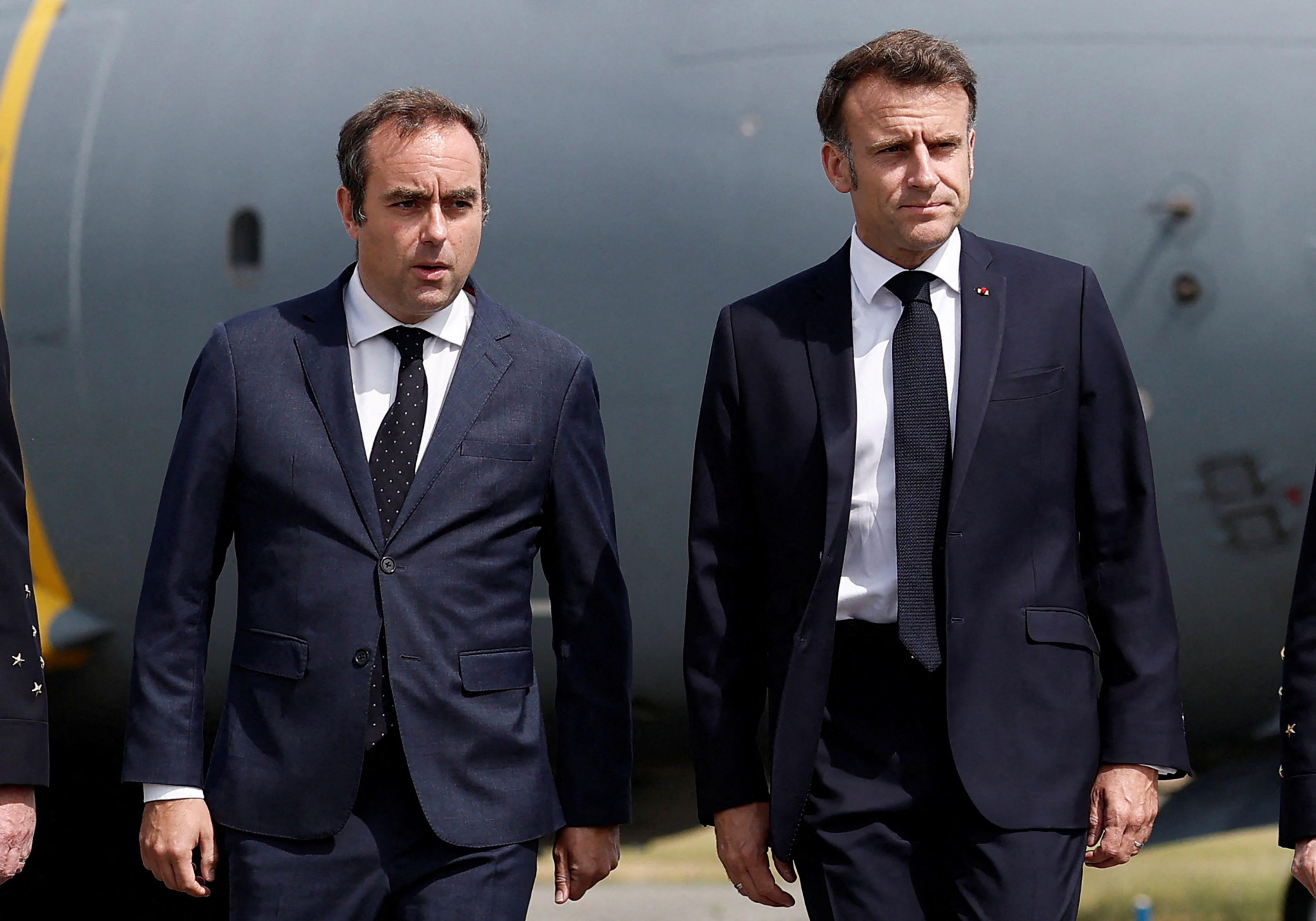 Macron maintient son cap et nomme Lecornu à Matignon