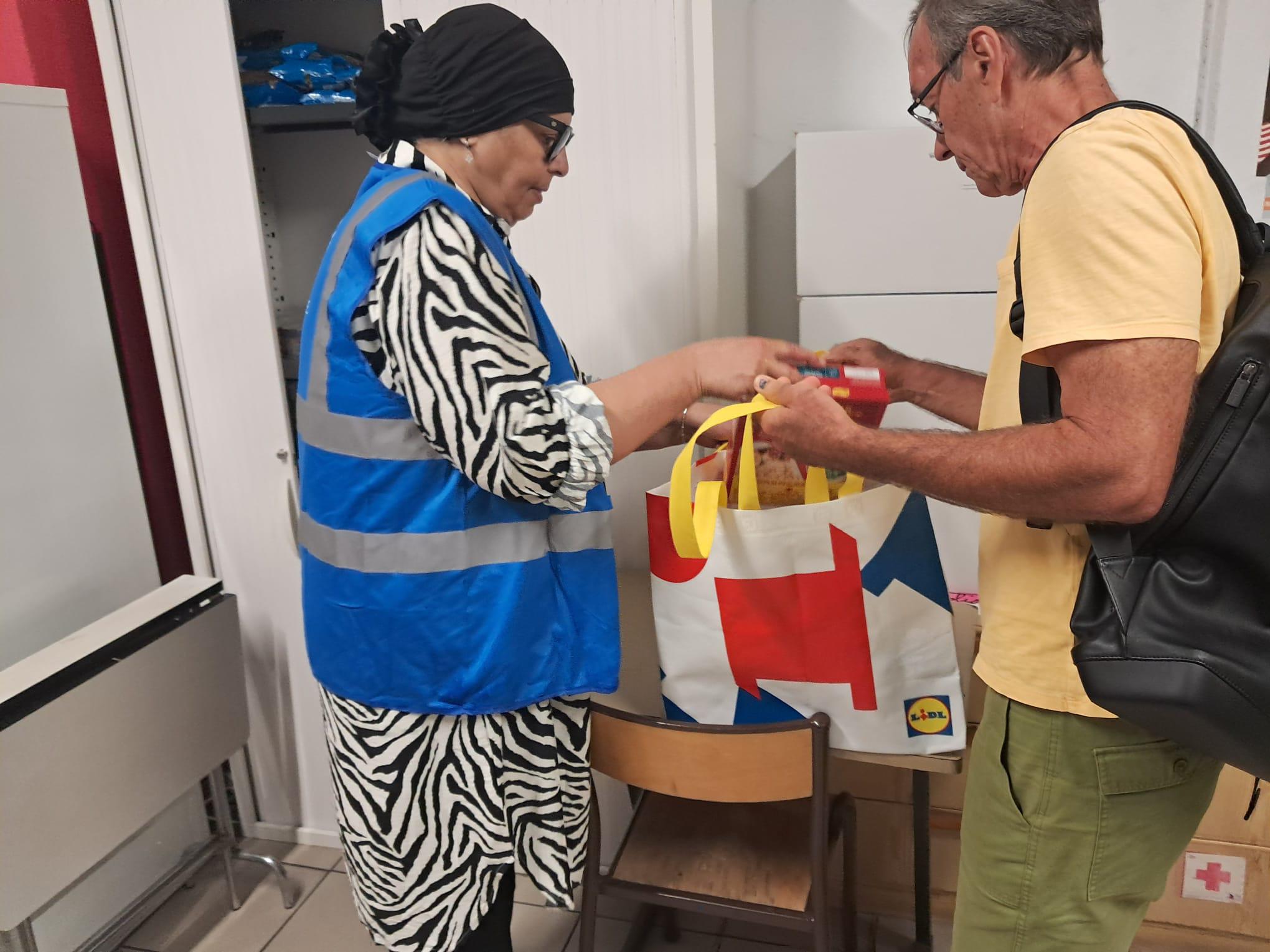 Le Secours populaire marseillais accueille les bonnes volontés