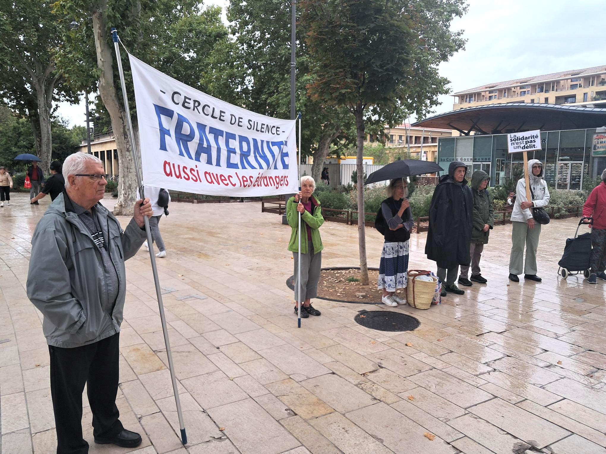 Réunis en silence pour la « fraternité&nbsp;» et la solidarité