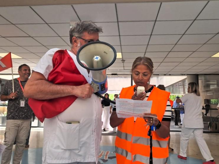 À Aix, les soignants aussi appellent à la mobilisation
