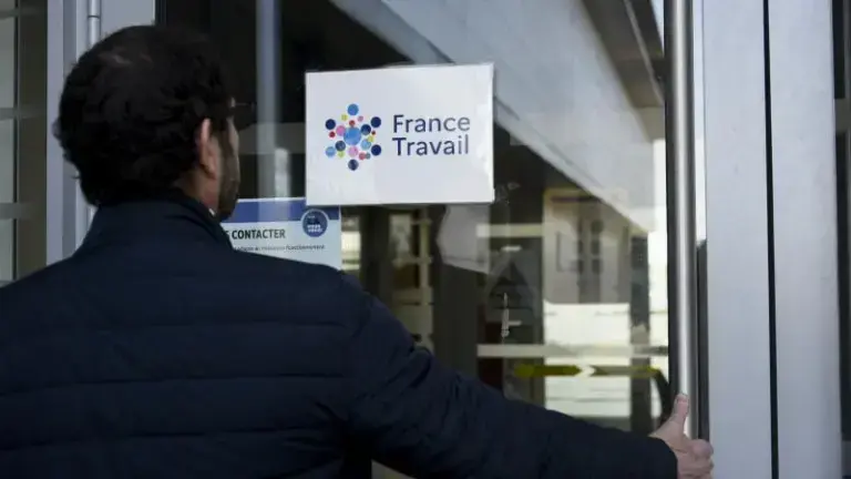 Sanctions contre les chômeurs : l’État attaqué en justice
