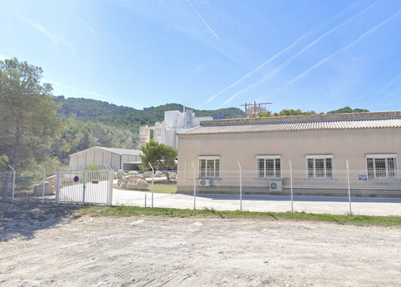 Un ouvrier de Lhoist Chaux de Provence se tue dans une chute de 30m