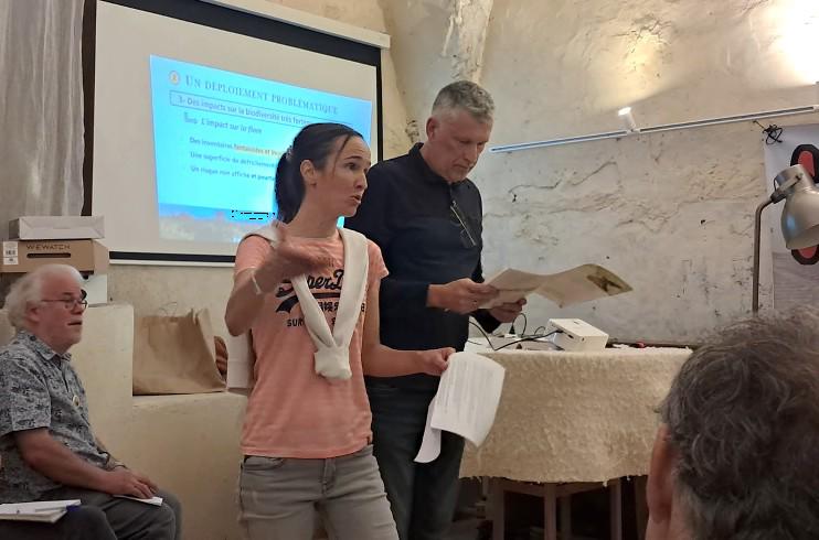 À Lambesc, ils dénoncent un «&nbsp;massacre&nbsp;» écologique