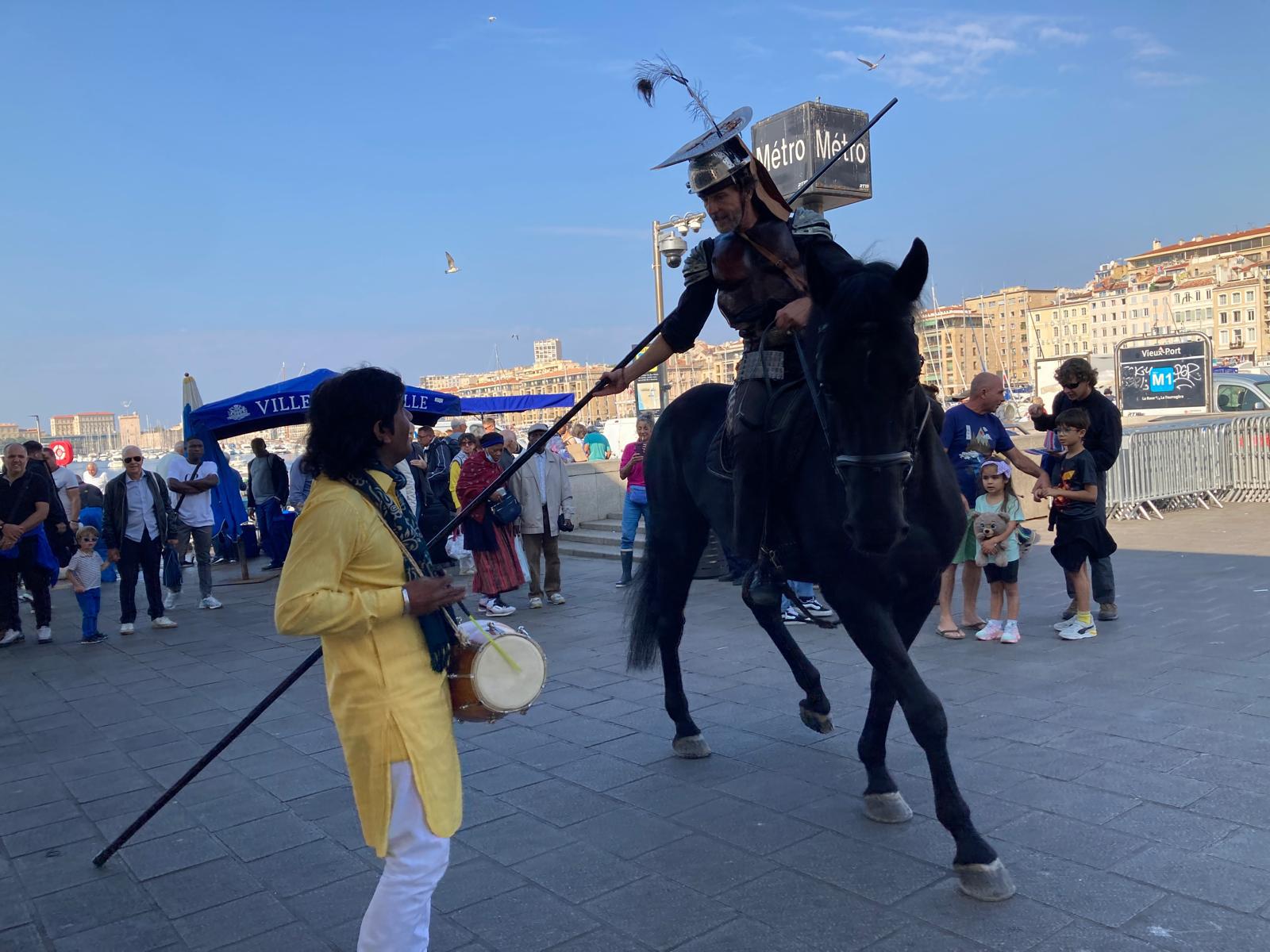 Don Quichotte de passage sur le Vieux-Port