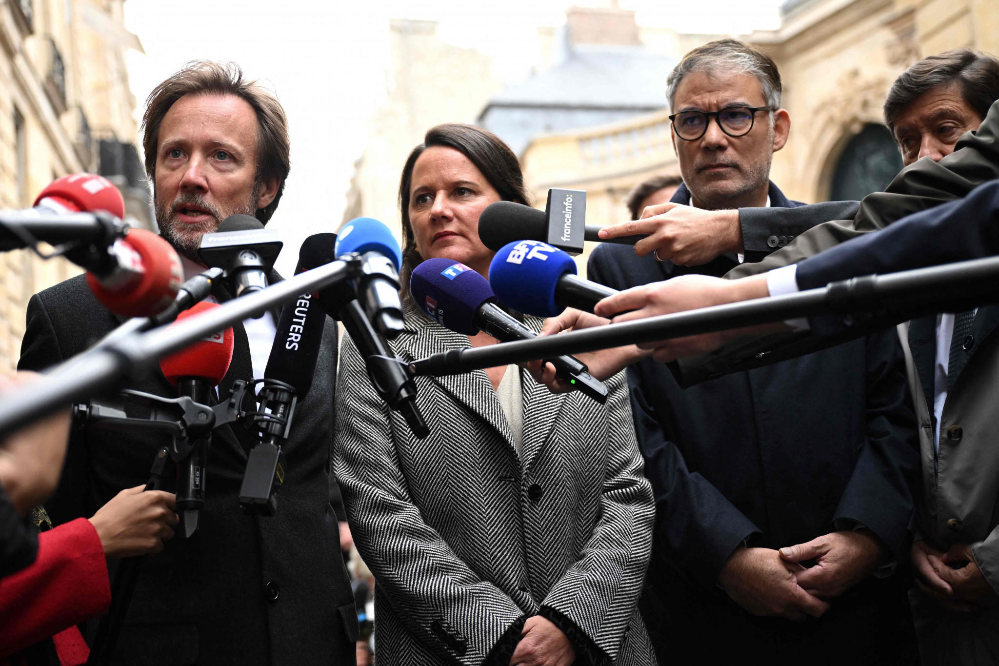 Les gauches divisées sur la stratégie à mener