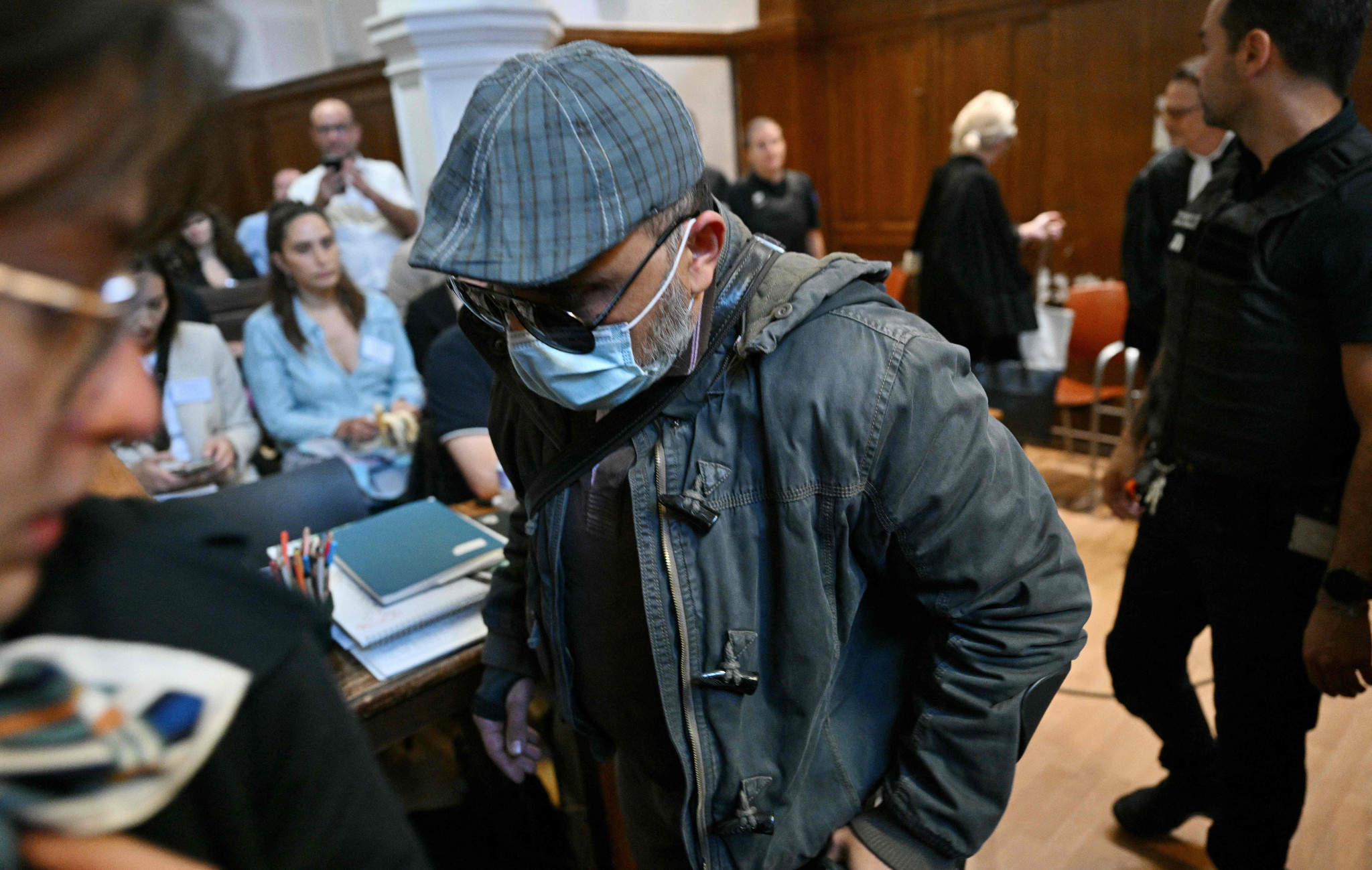 Le chef d’enquête et Dominique Pelicot accablent l’accusé