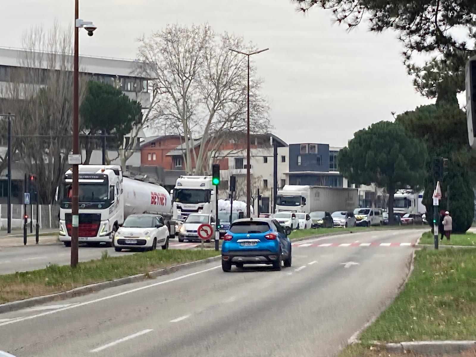 Le secteur économique envisage des actions contre l’arrêté anti poids lourds à Avignon