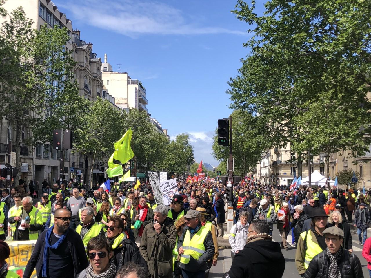 Sept ans après les gilets jaunes, l’État doit indemniser le centre commercial