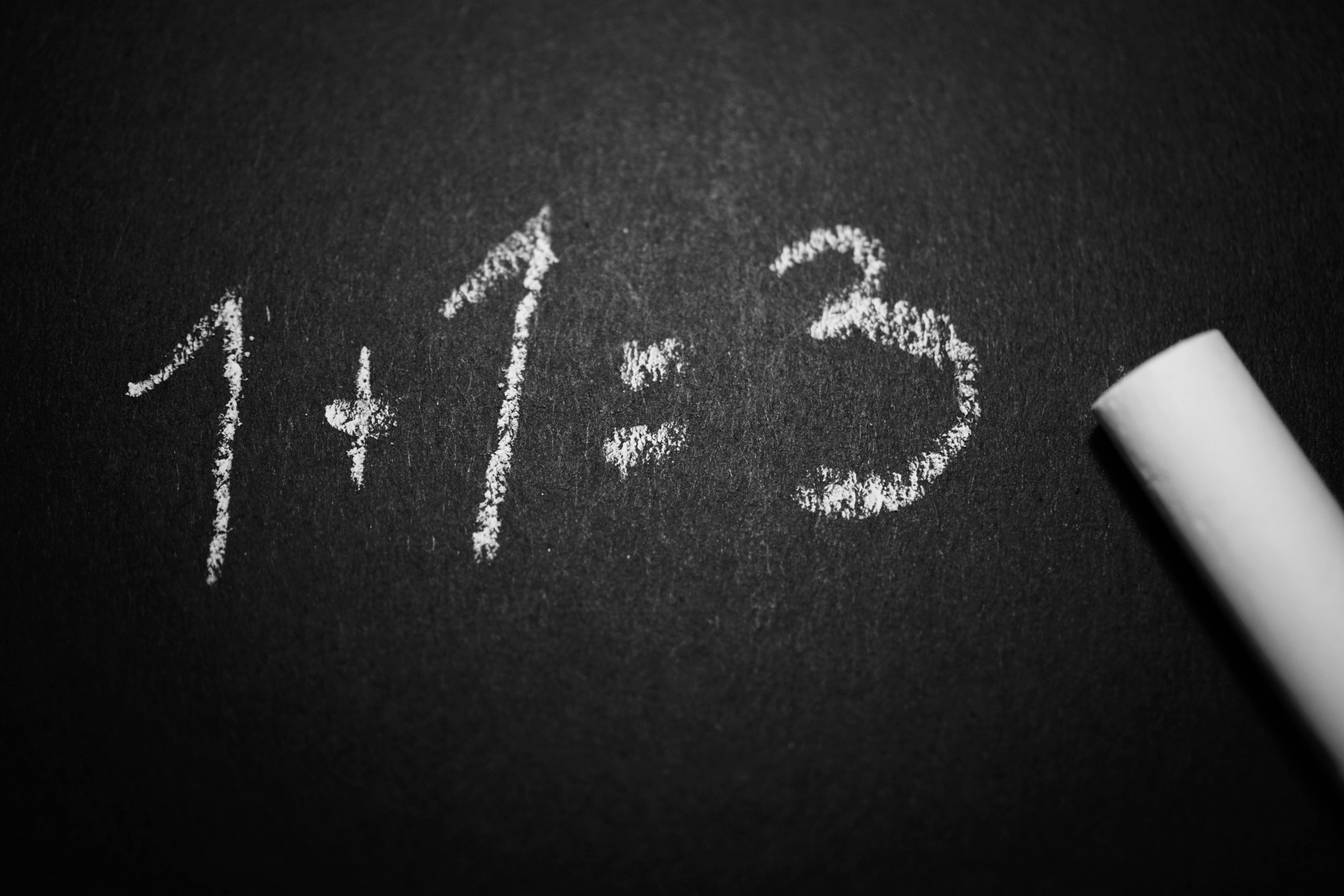 #DisMoiPourquoi parfois l’IA fait des erreurs absurdes alors qu’elle «&nbsp;voit&nbsp;» beaucoup plus de données que nous ?
