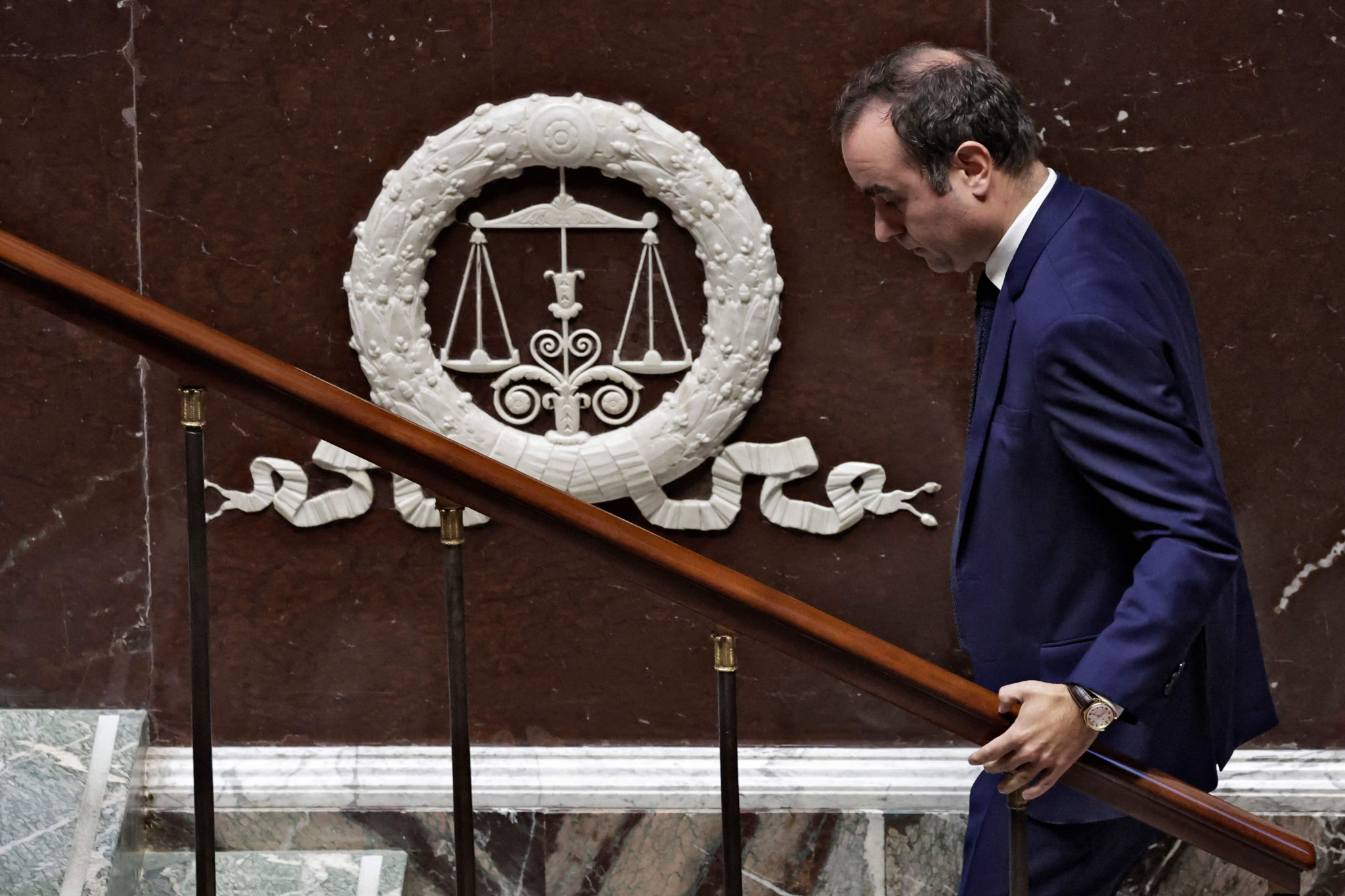 Censure rejetée, Lecornu sauvé, place au budget