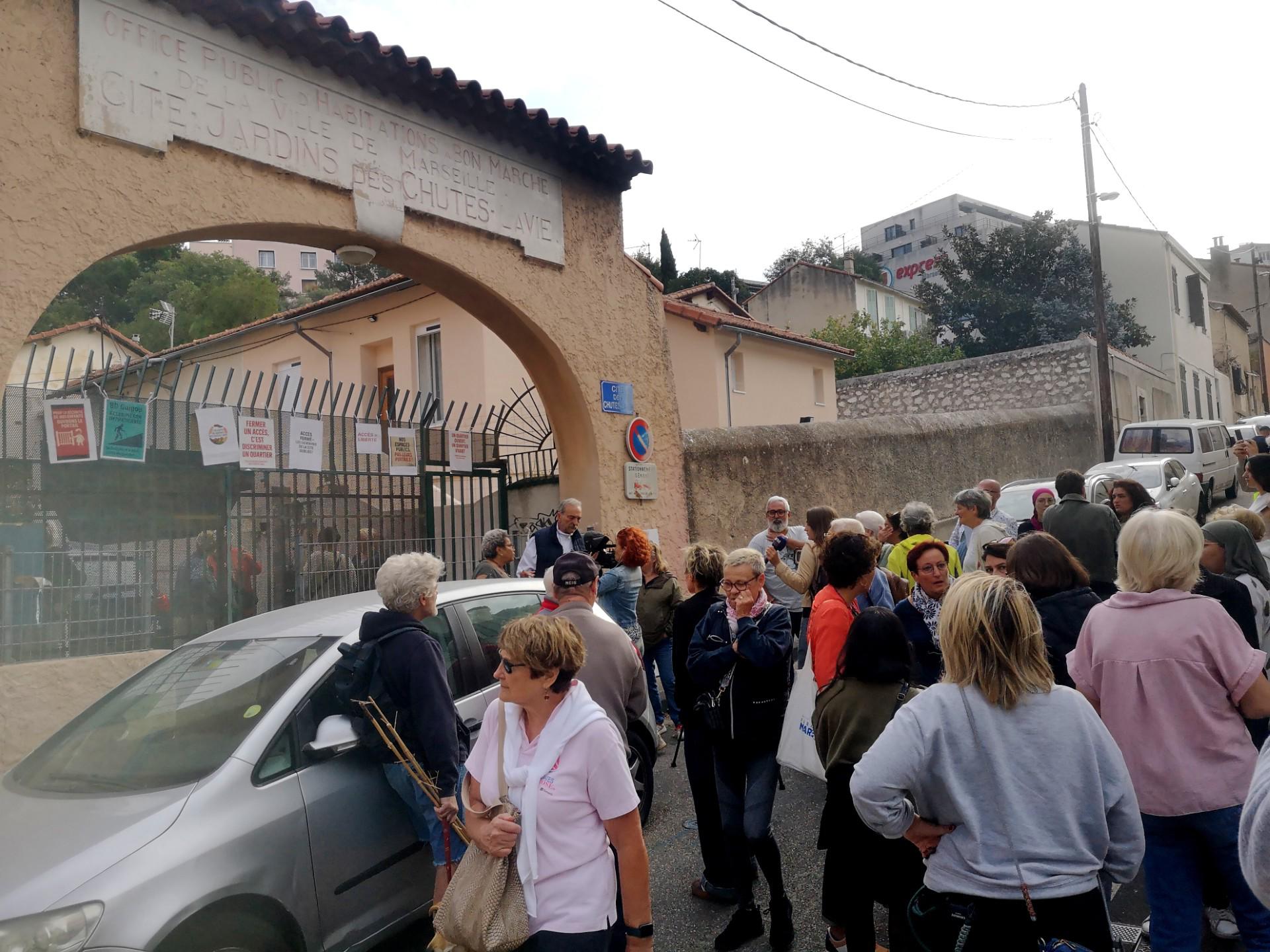 La réouverture d’une rue des Chutes-Lavie en débat