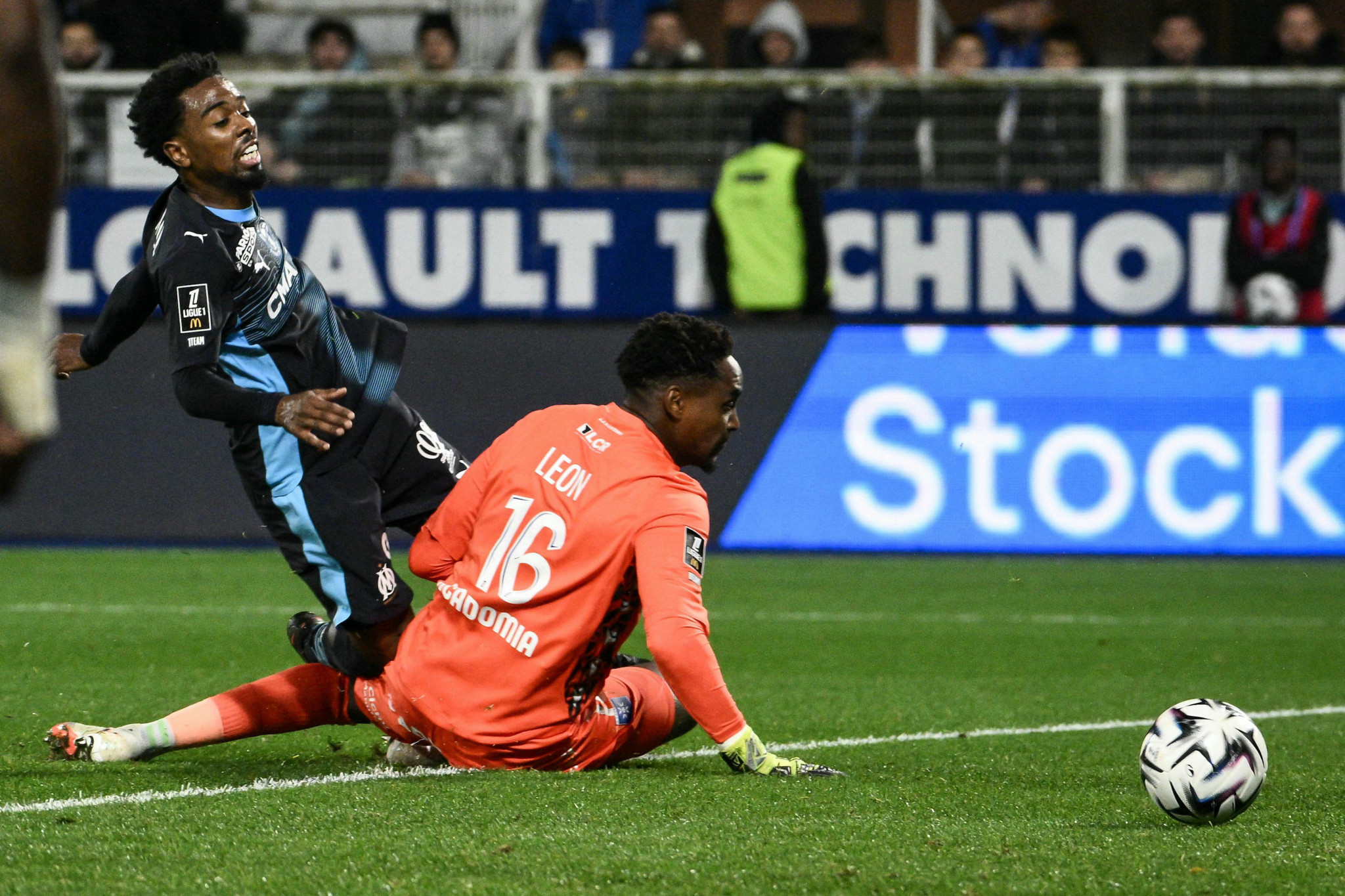 L’OM souffre mais gagne enfin à Auxerre
