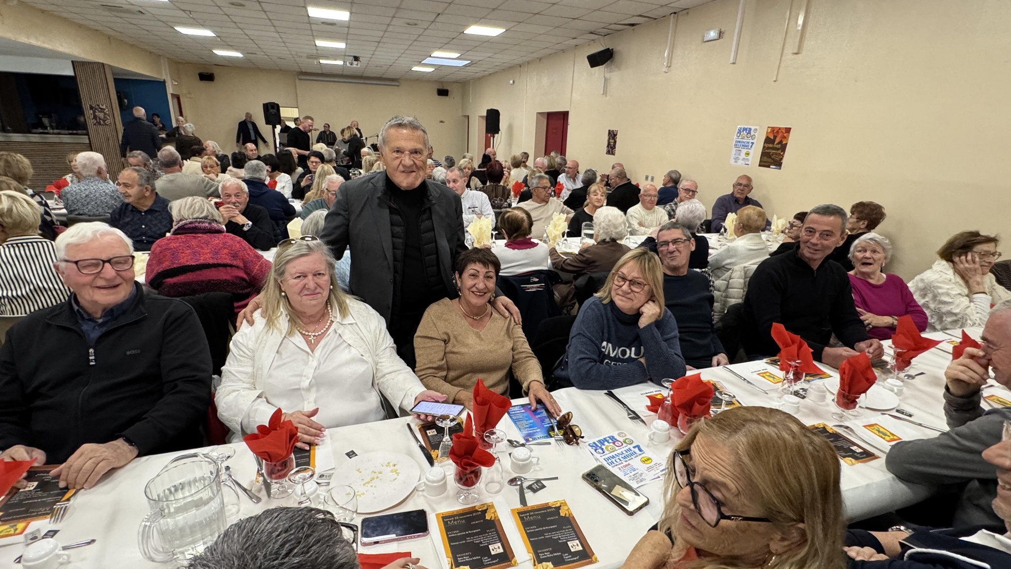 Un beau moment festif pour le banquet des anciens qui a réuni 284 convives au Rove