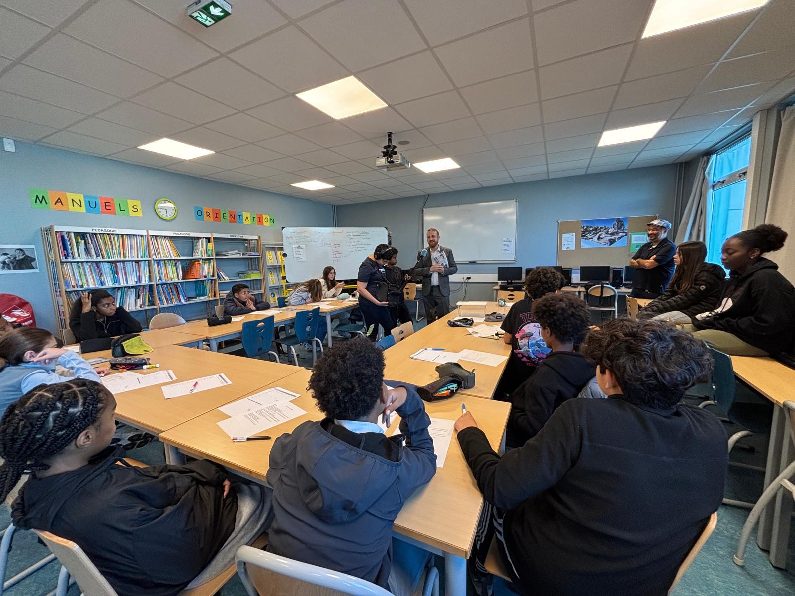 [Vive La Marseillaise] Avec les reporters en herbe du collège Louise-Michel