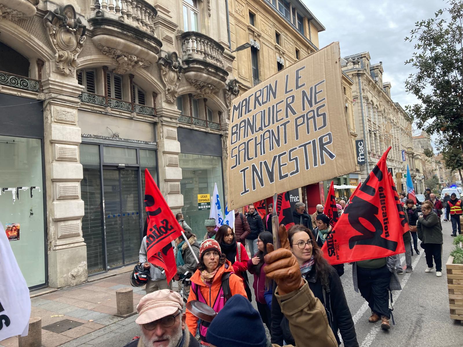 Toujours mobilisés face au budget d’austérité à Avignon