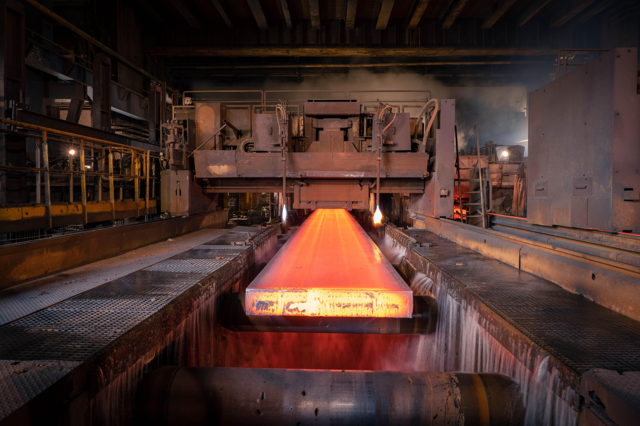 ArcelorMittal redémarre l’acier après deux mois d’arrêt