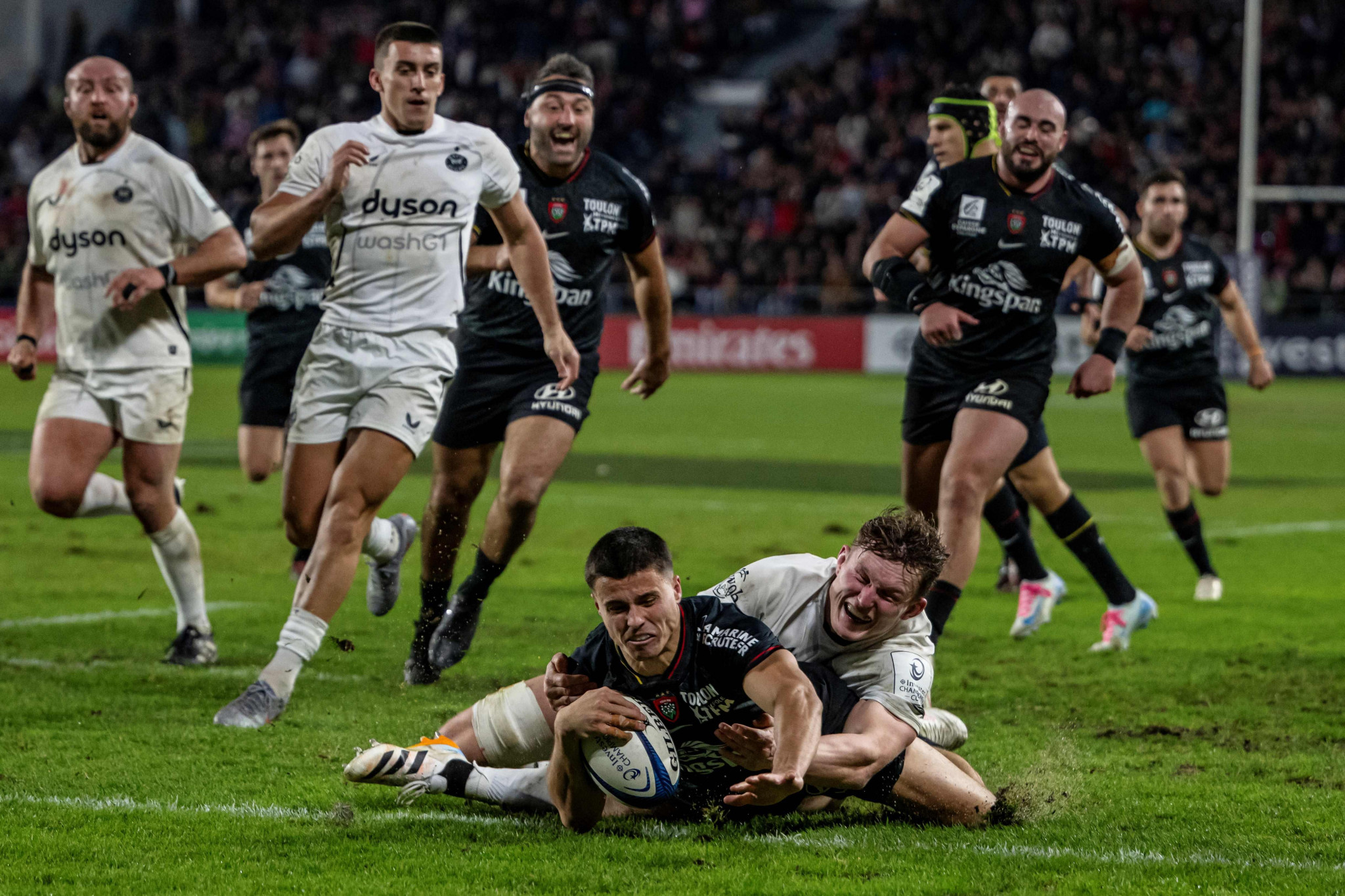 Champions Cup : Sous pression, le RC Toulon domine Bath et se relance