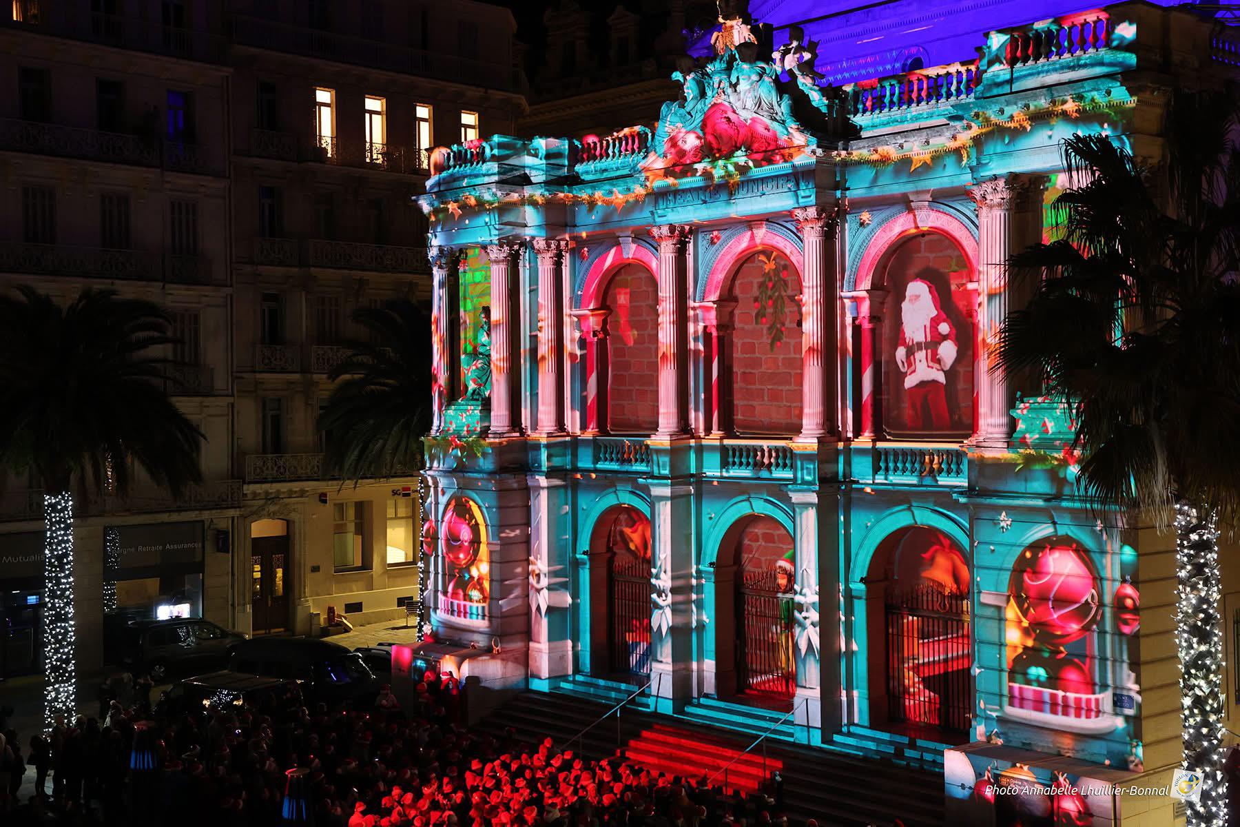 [Les illuminations font un carton] À Toulon, quand la ville amie des enfants brille de mille feux