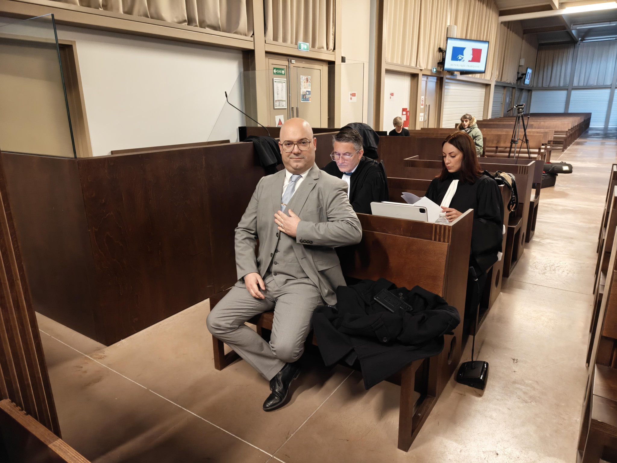 Yann Bompard, assistant fictif d’une députée sous emprise