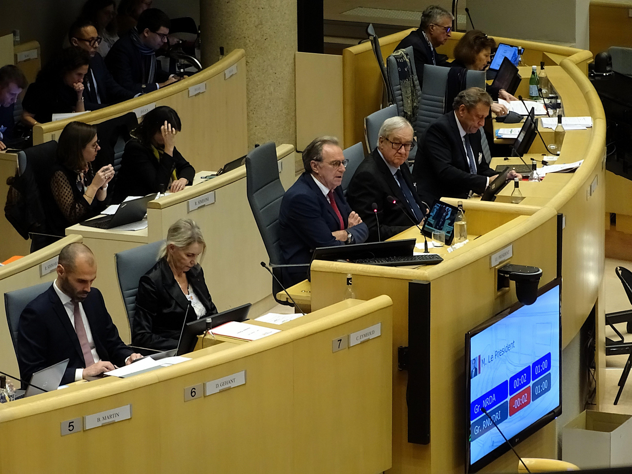 À la Région, le budget repoussé en attendant l’austérité