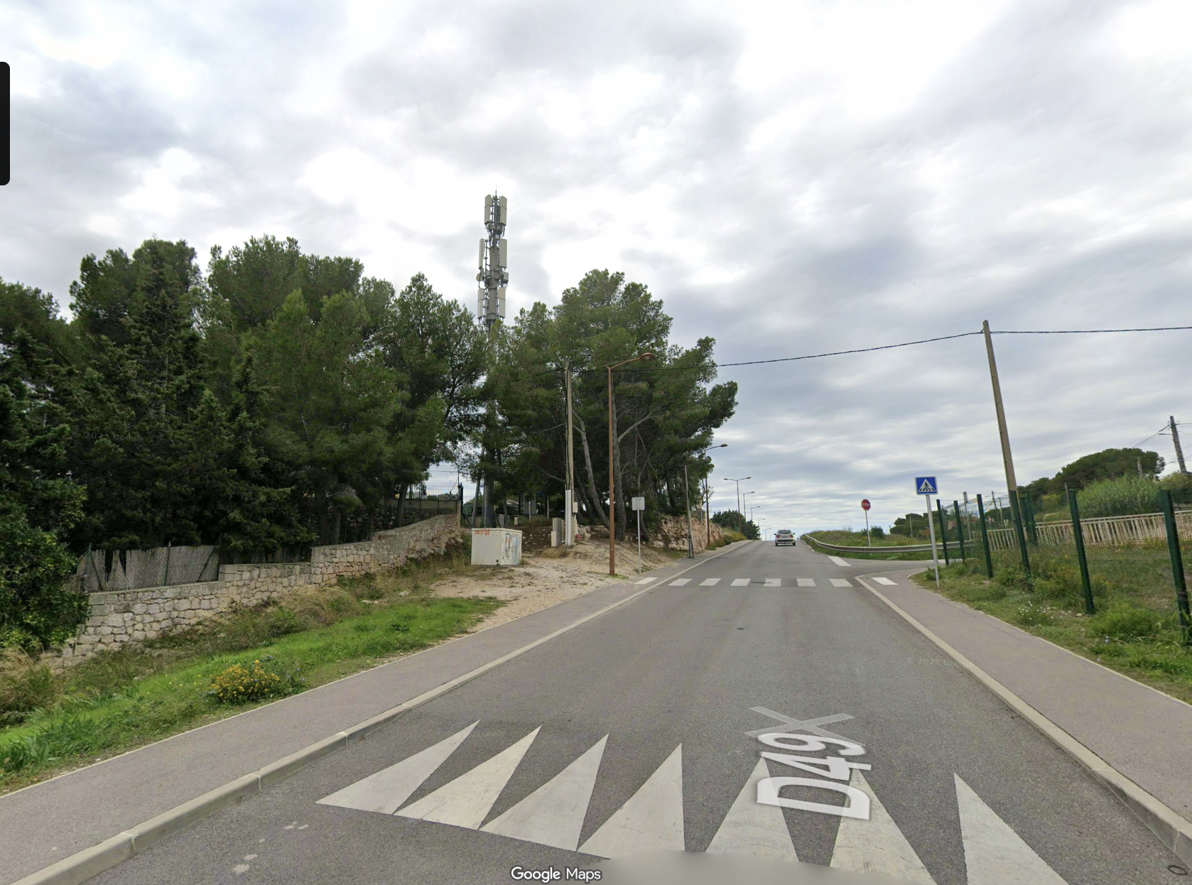 La Ville de Martigues suspend la pose d’antennes de Free Mobile