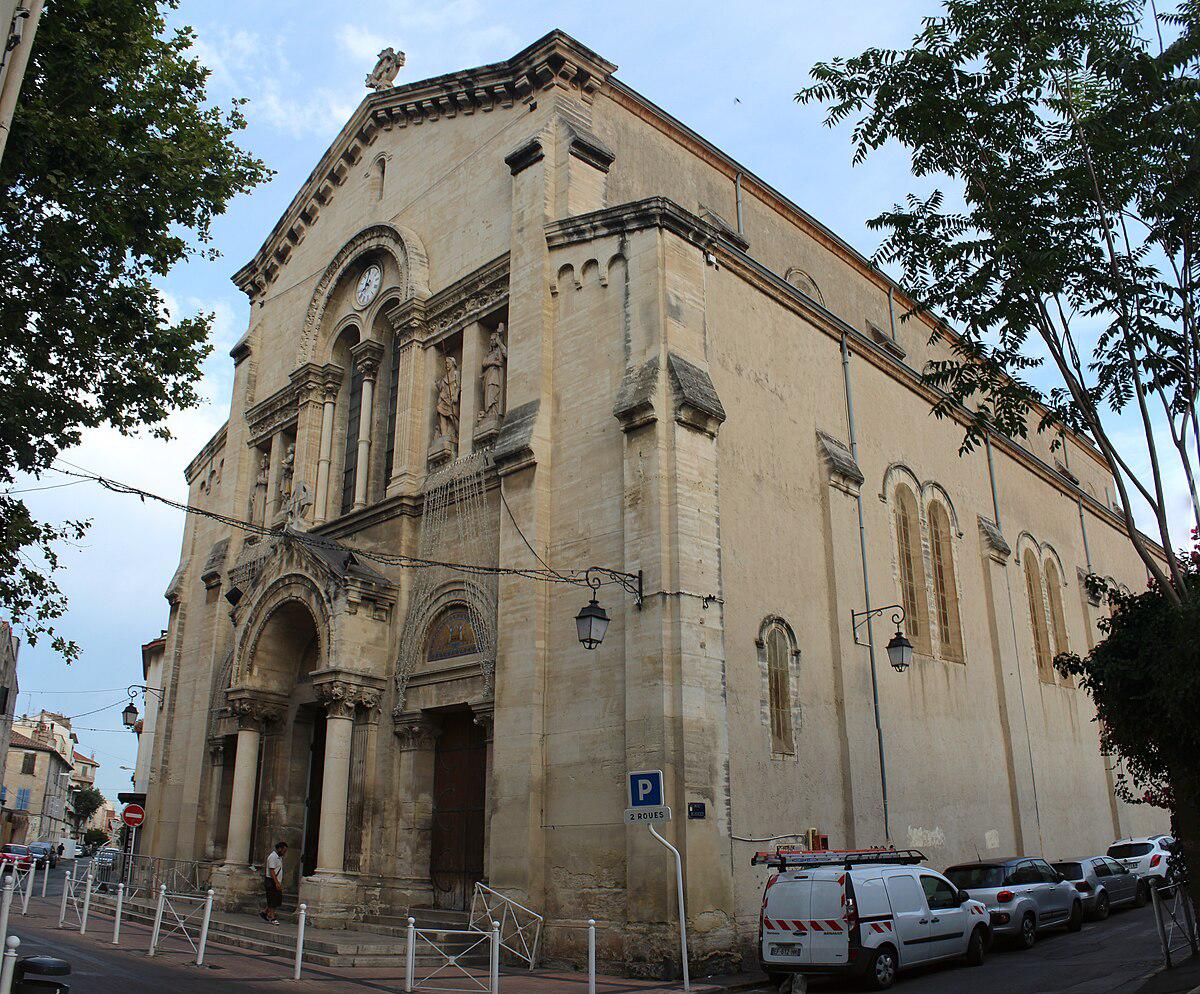 Toulon : la police ouvre le feu et blesse grièvement la passagère d’un véhicule après un refus d’obtempérer