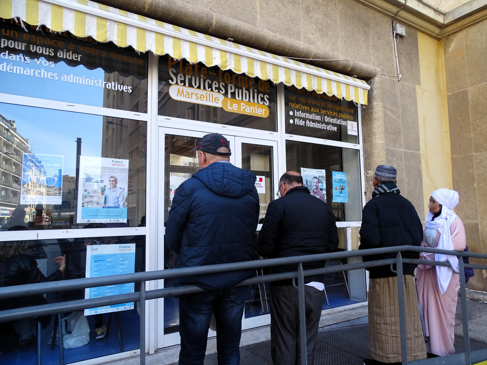 Les maisons France Services craignent pour leur survie