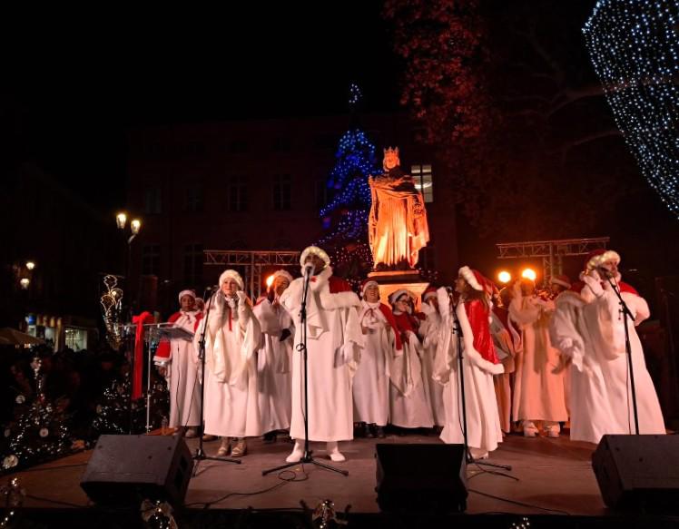 [Les illuminations font un carton] La capitale de Provence parée de lumière