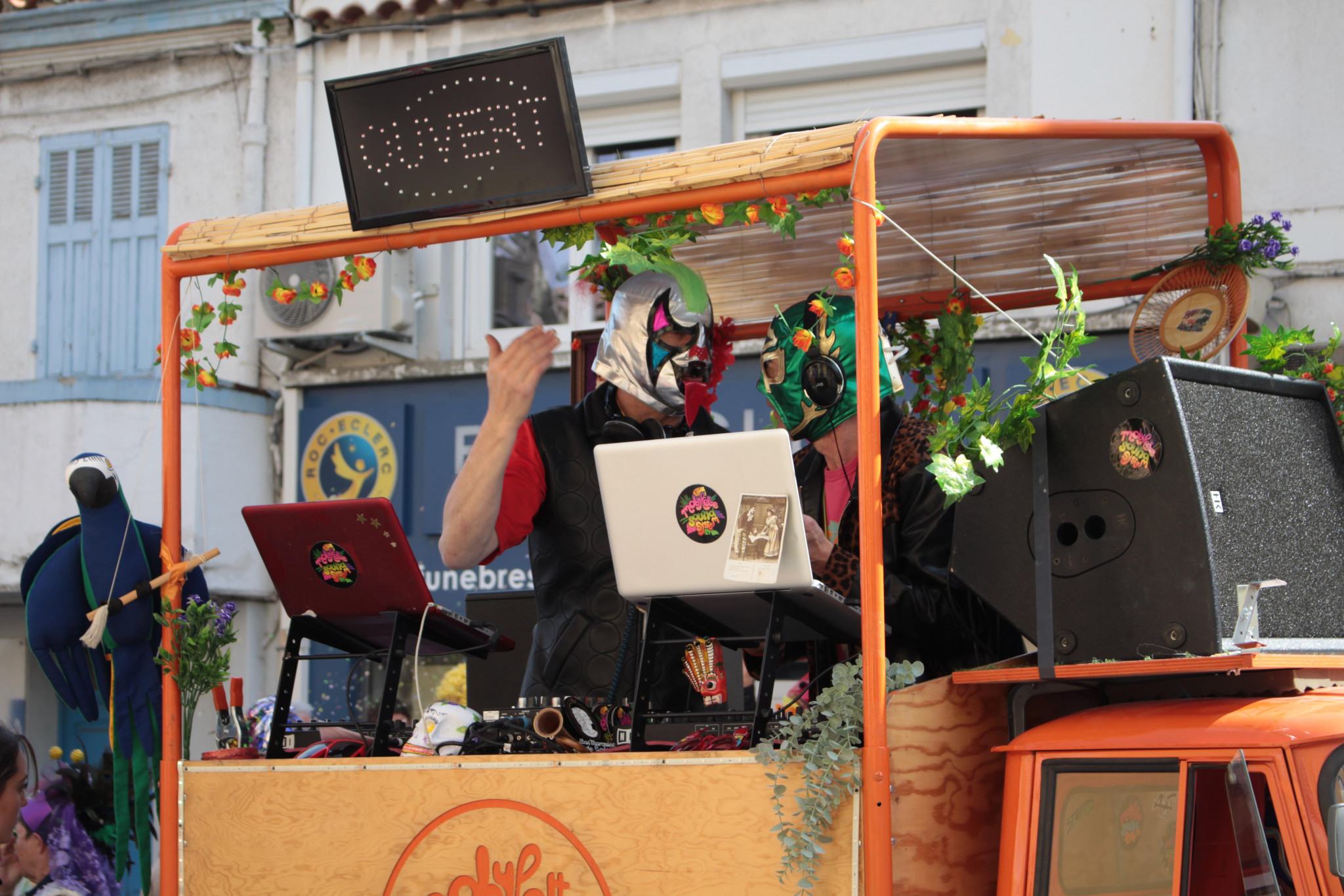 La folie du carnaval infuse à Martigues
