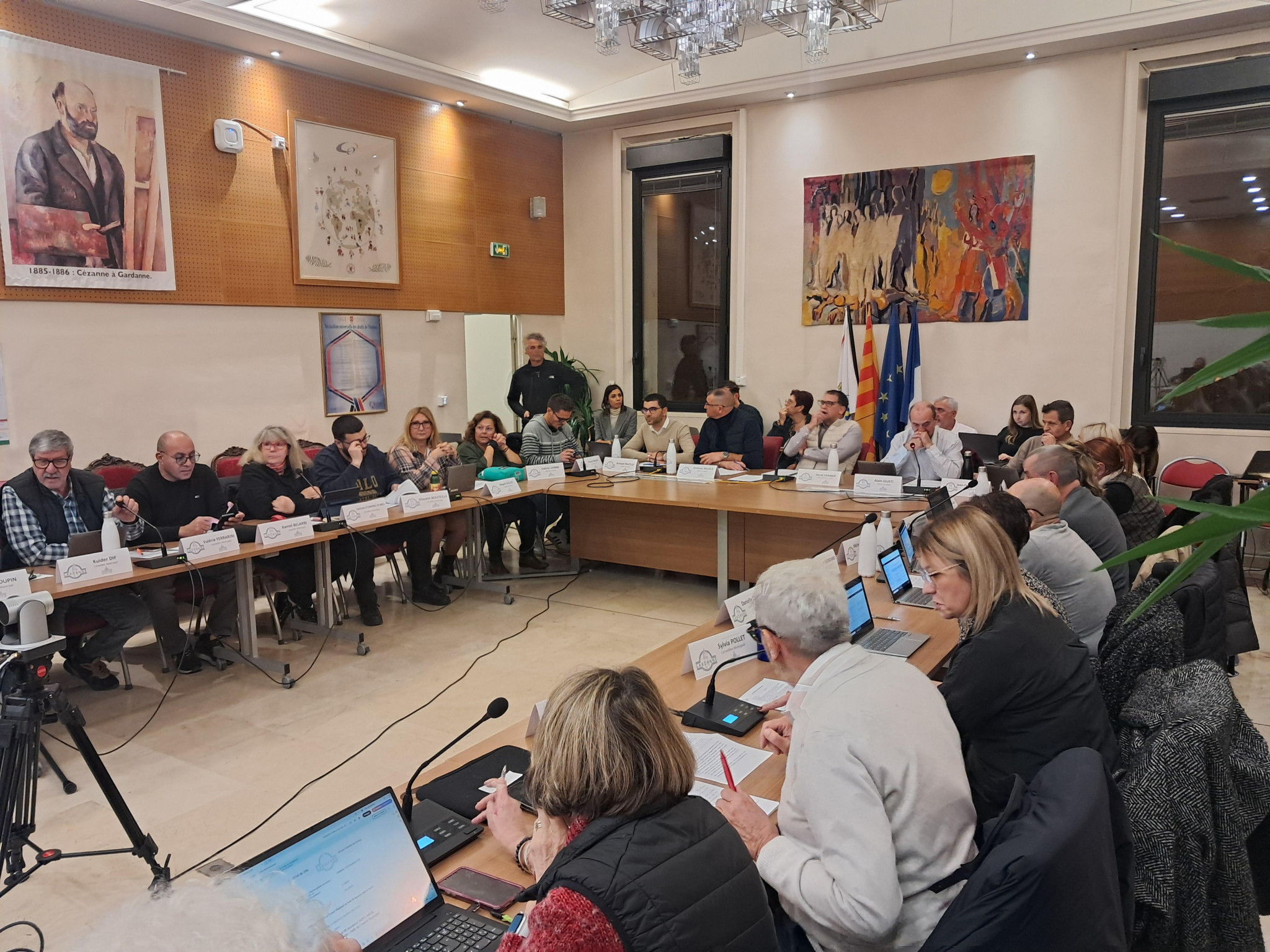 Les finances, terreau de rivalité au conseil municipal de Gardanne