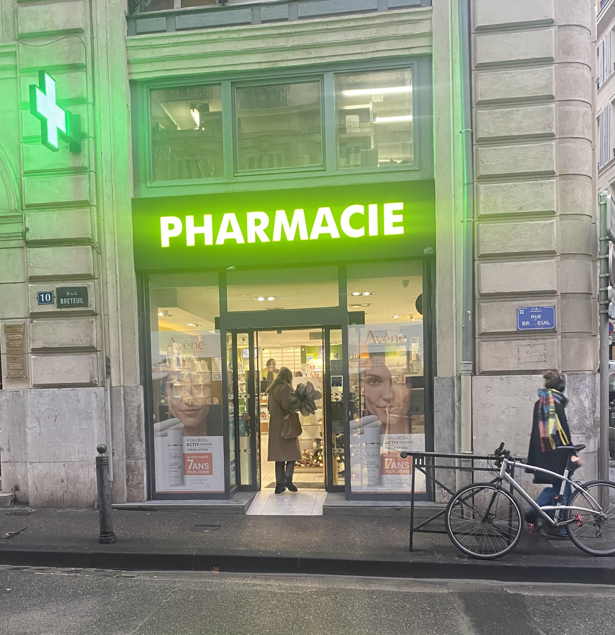 Les plus de 65 ans en première ligne de la vaccination en pharmacie