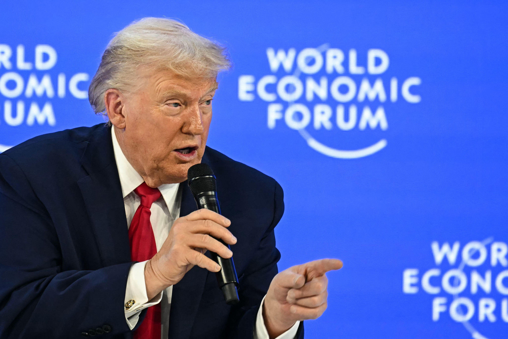 À Davos, Trump rage contre l’Europe