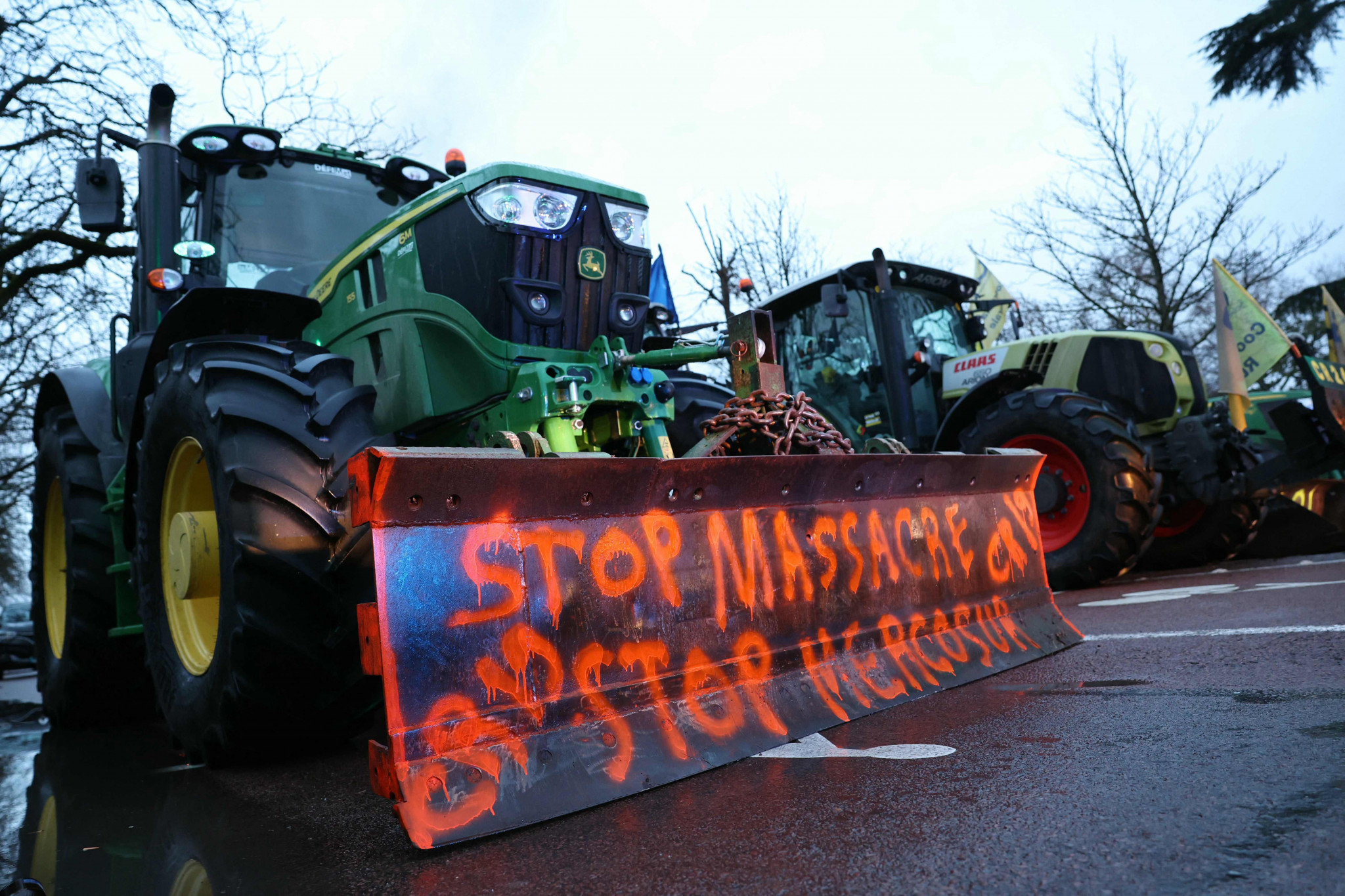 Coup de force des agriculteurs avant le vote du Mercosur