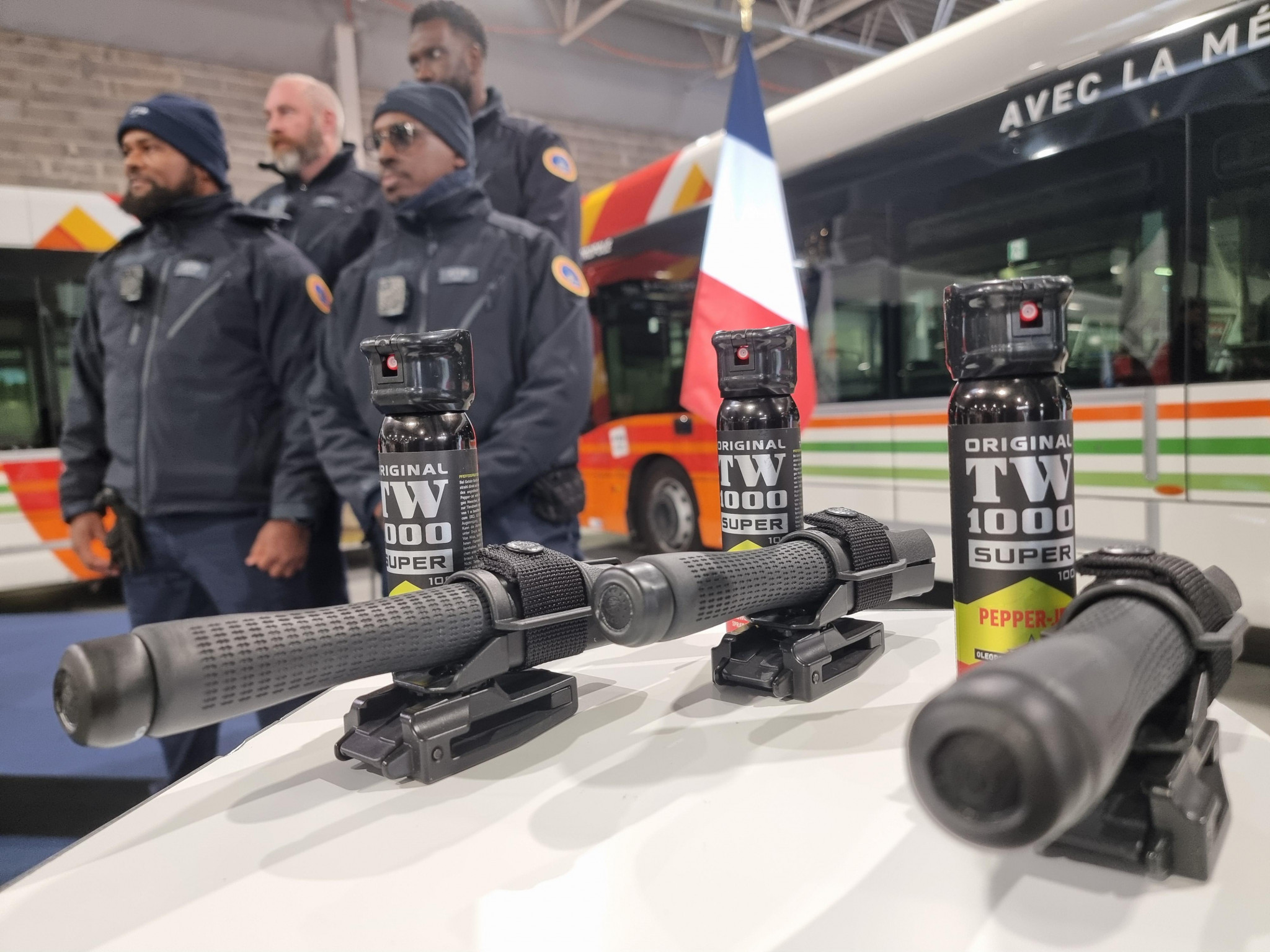 Matraques et bombes lacrymo pour les agents de la RTM