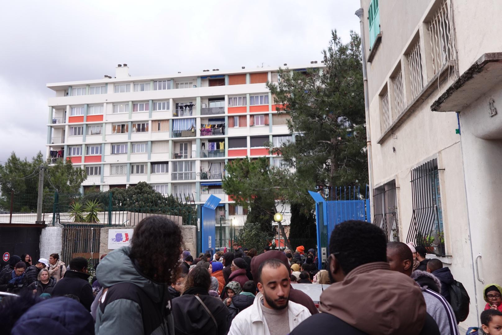 Les parents d’élèves mobilisés à l’école Révolution à Marseille