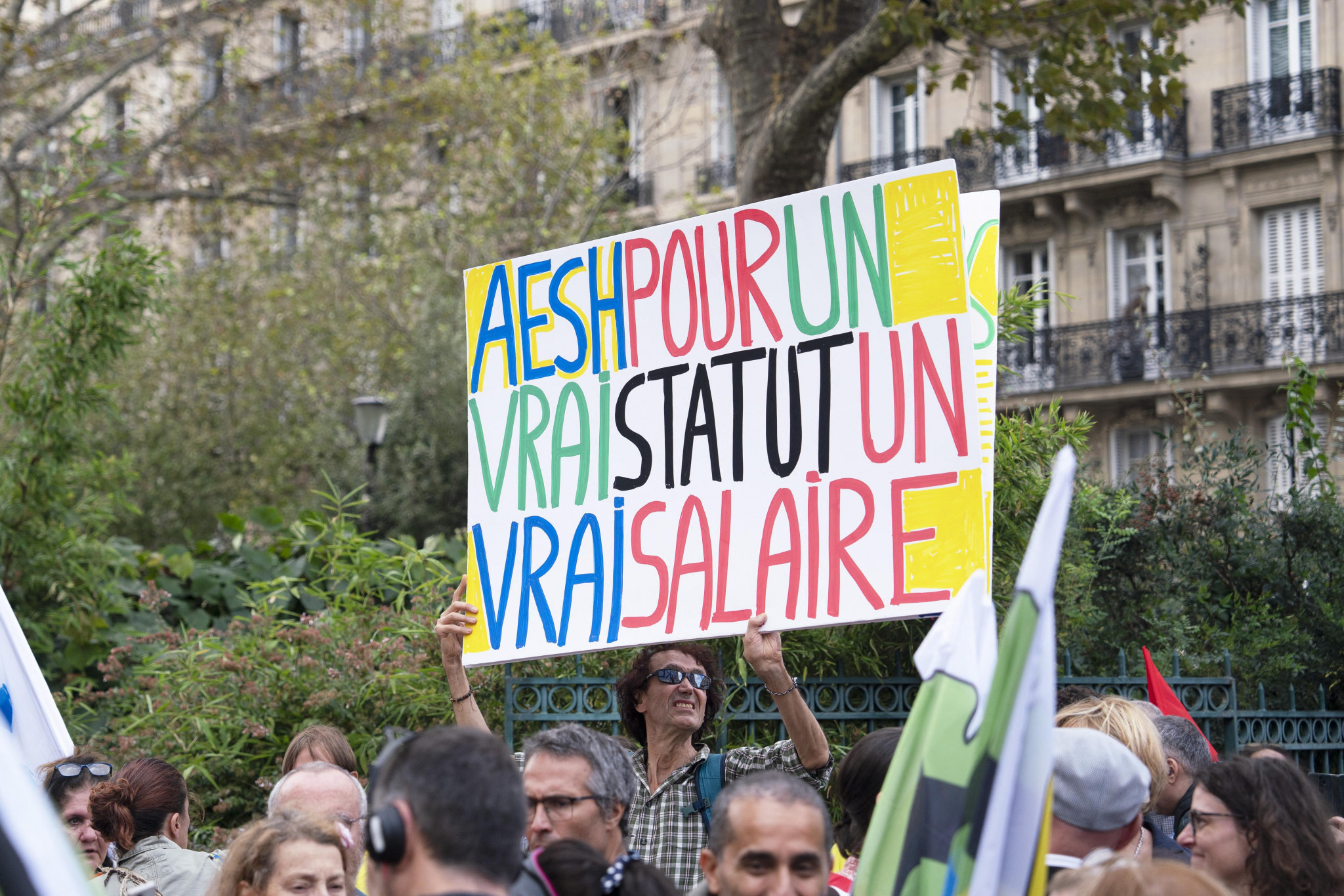 L’aide aux élèves handicapés reste précaire
