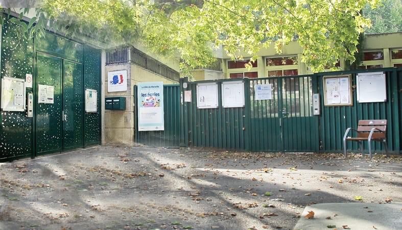Quatre élèves blessés par une fourgonnette à Marseille