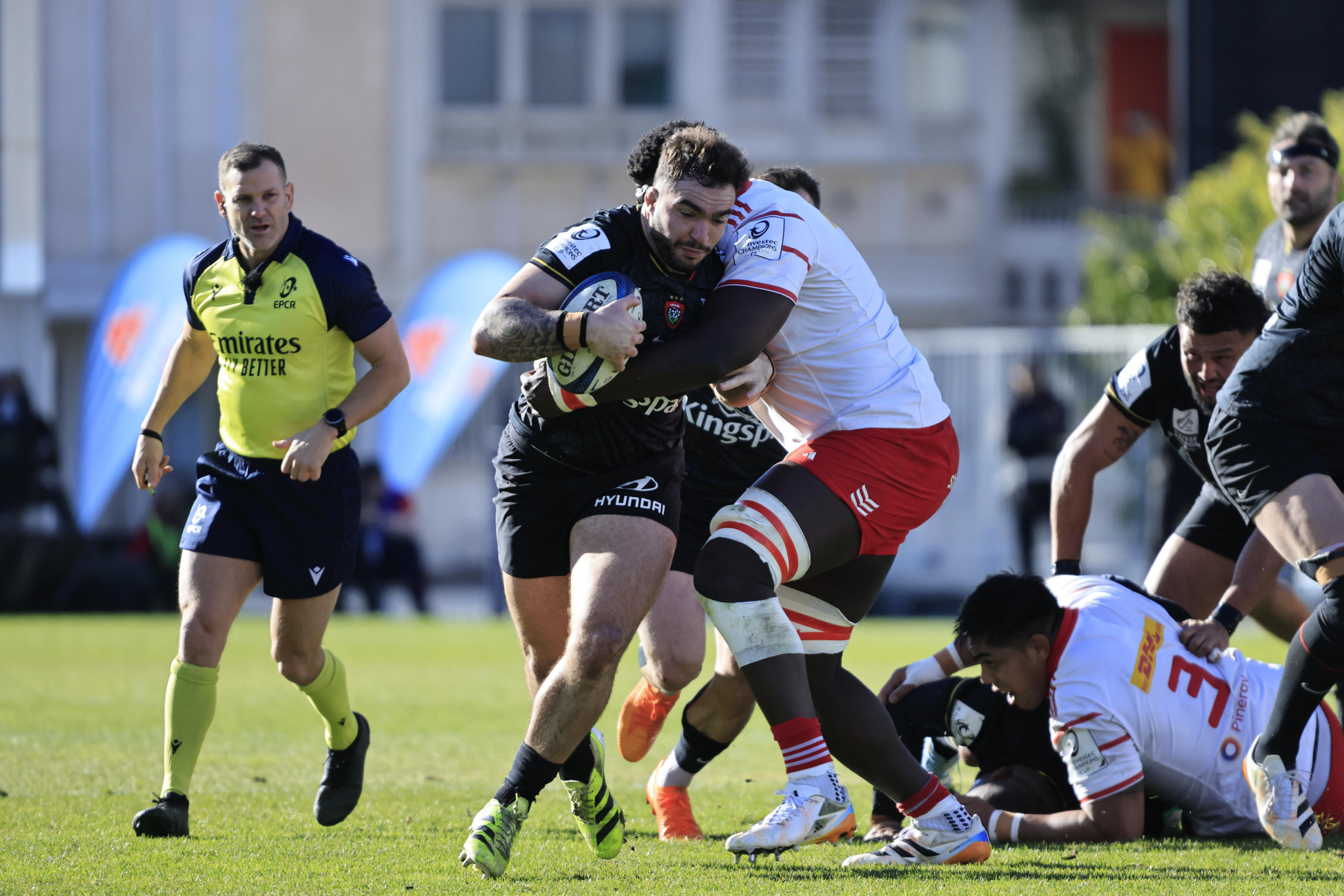 Le RC Toulon accroche une victoire dans la douleur