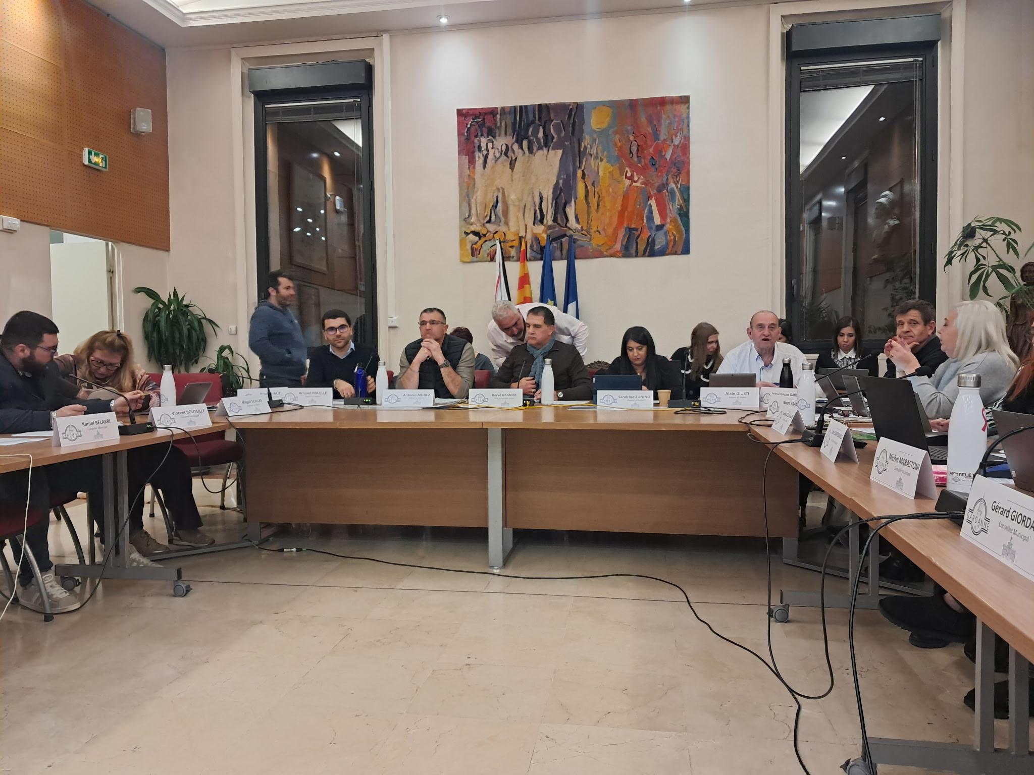 Les dispositifs pour les plus précaires en débat au conseil municipal de Gardanne