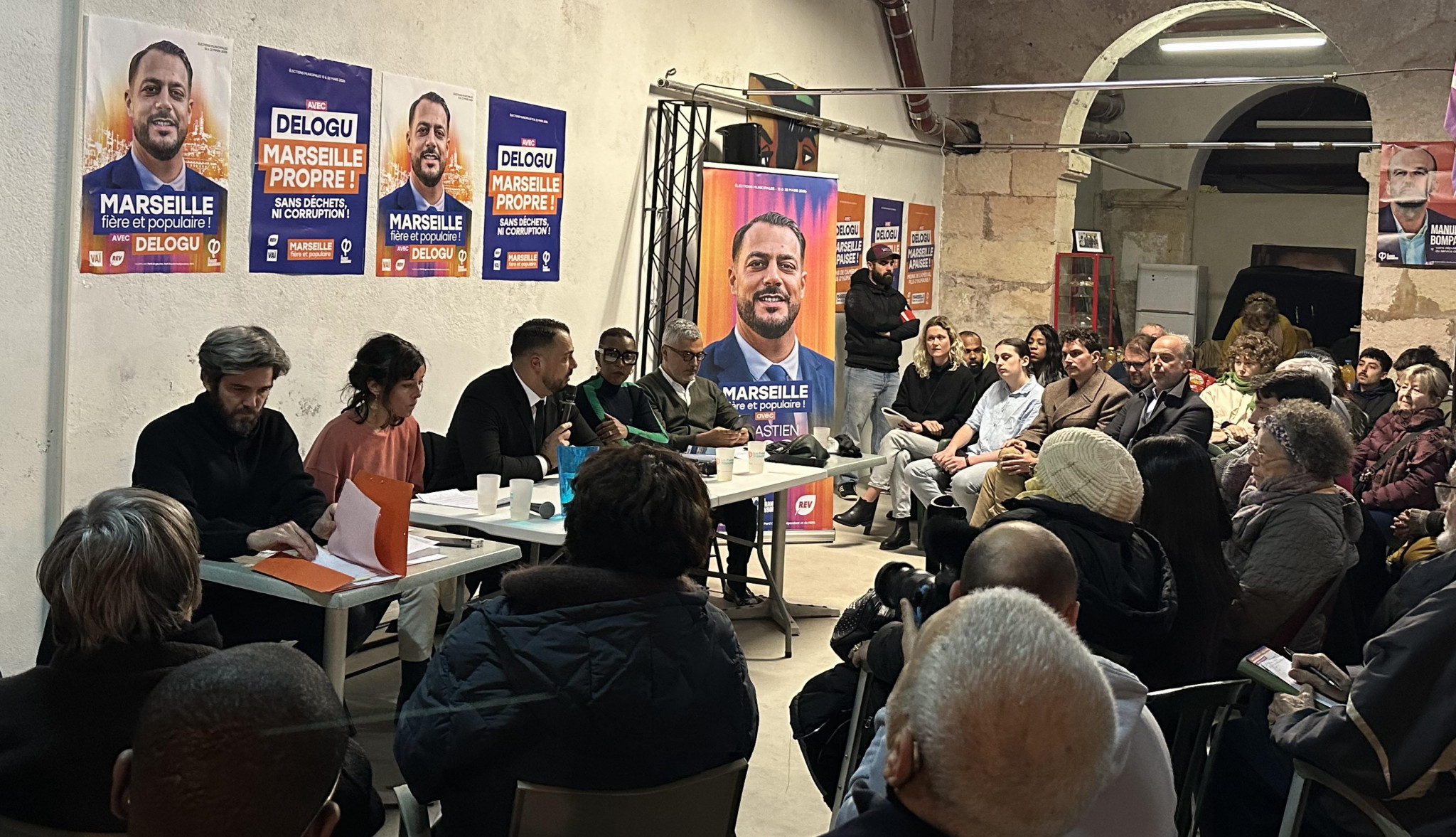 Les insoumis présentent leur vision du « communalisme » à Marseille