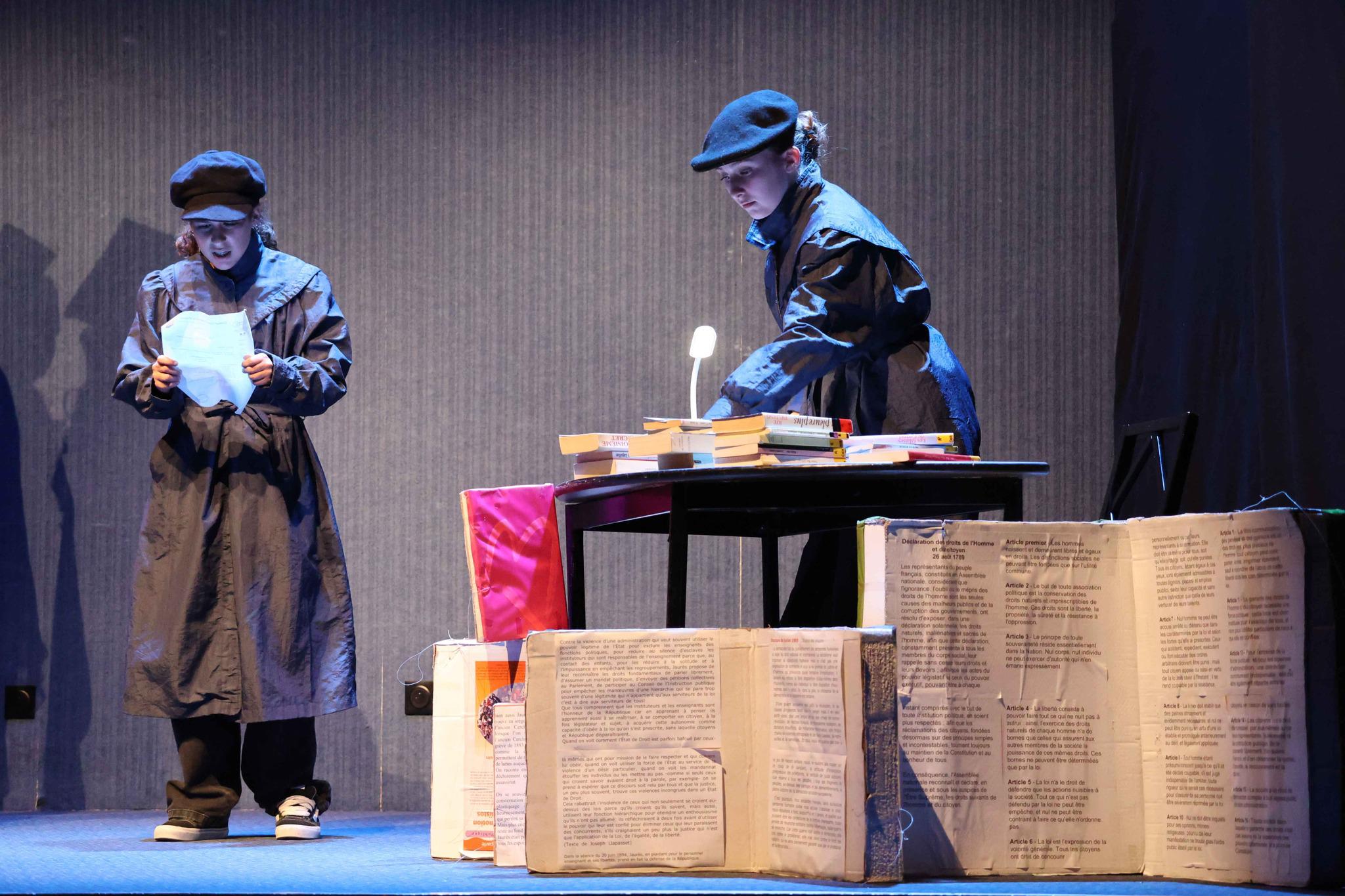 Des « histoires à lire debout » à Berre-l’Étang