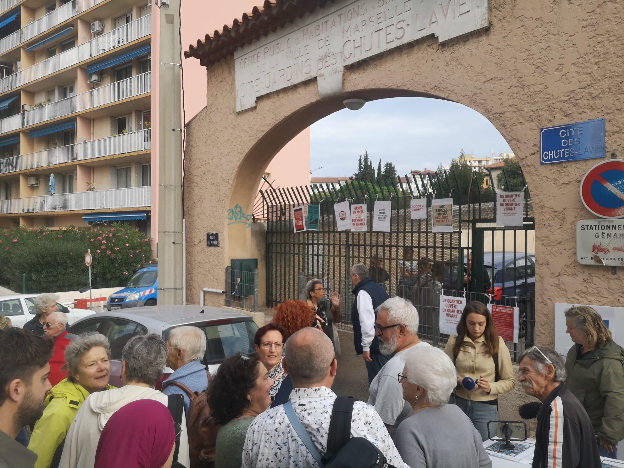 La «&nbsp;politisation&nbsp;» du portail des Chutes Lavie ne passe pas