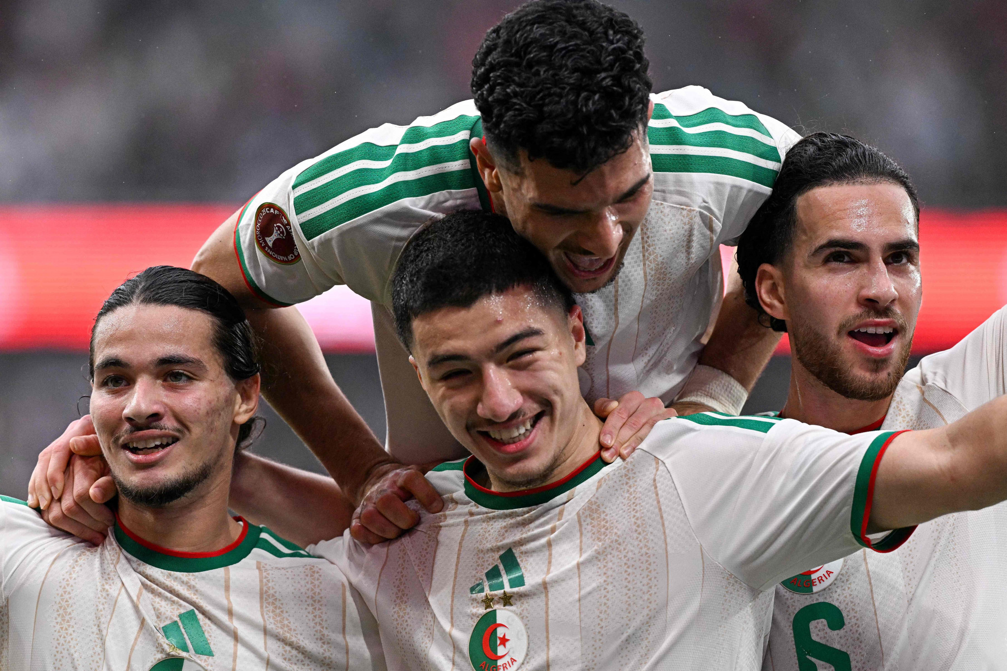 CAN 2025-2026 : Boulbina en héros, l’Algérie rallie les quarts de justesse
