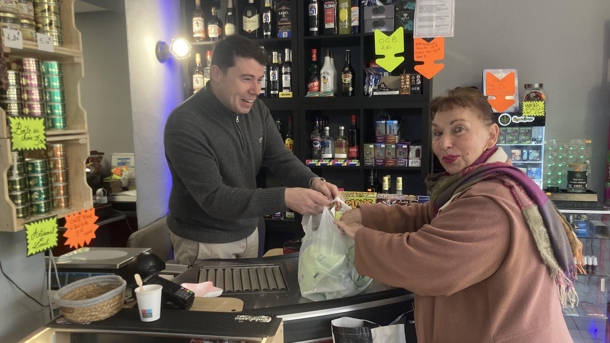 Cette petite épicerie qui« fait revivre le village de Peyruis »