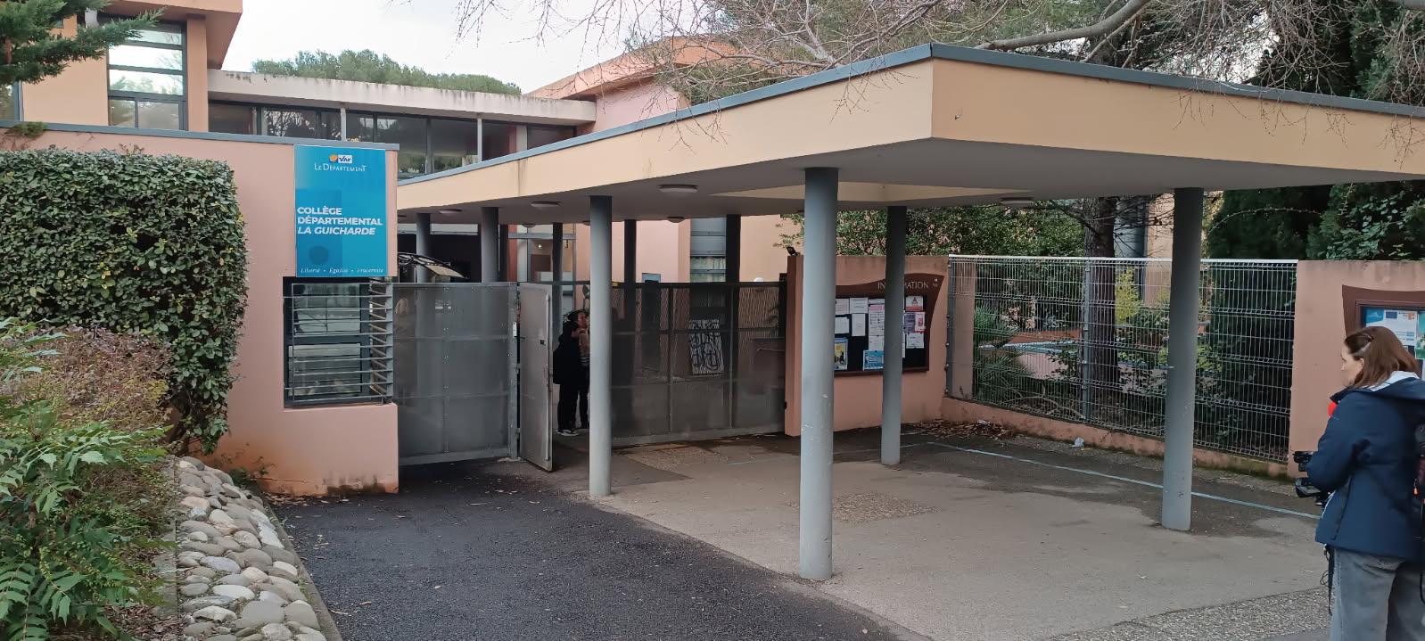 Sanary-sur-mer, une enseignante poignardée par un élève