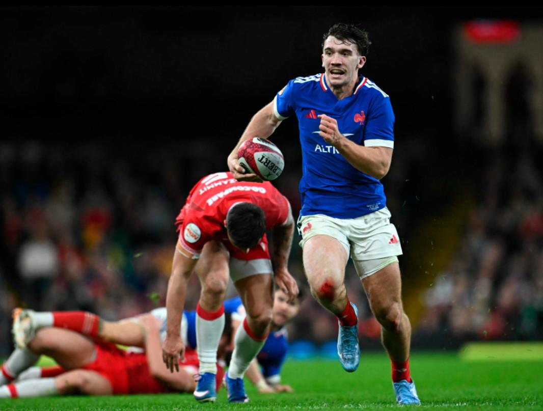 XV Bleus prêts pour la passe de trois