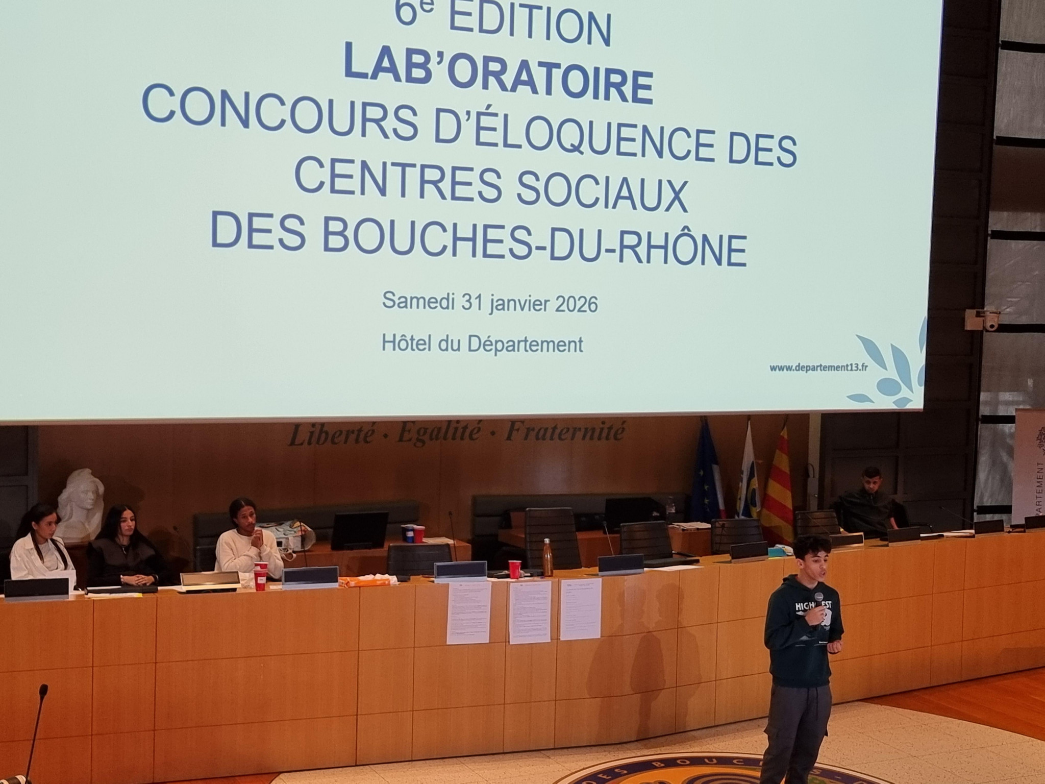 Un concours d’éloquence pour que les jeunes apprennent à se faire confiance
