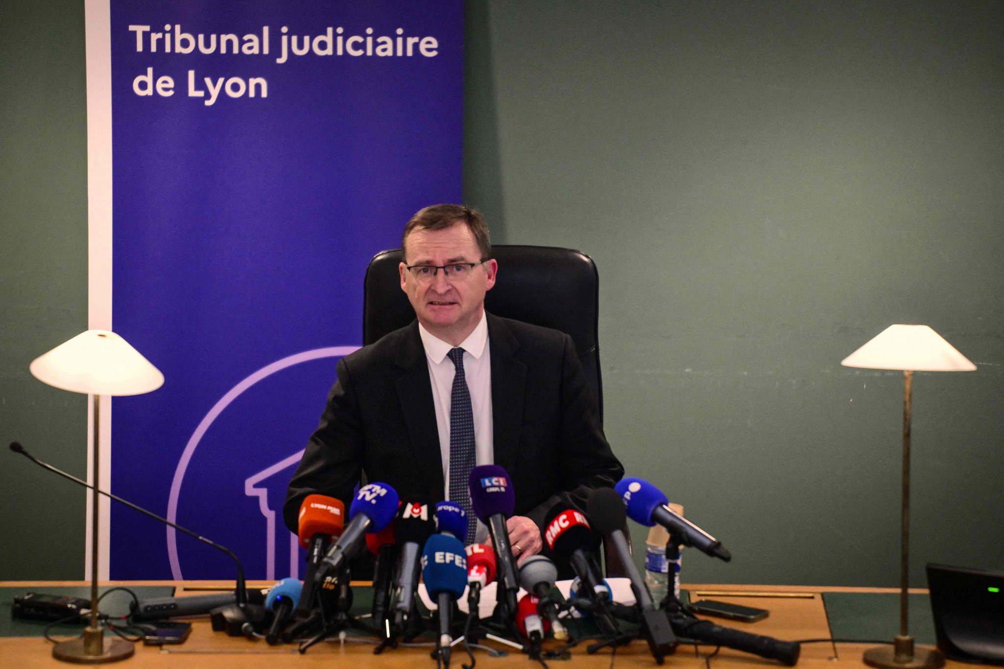 L’extrême violence politique en accusation