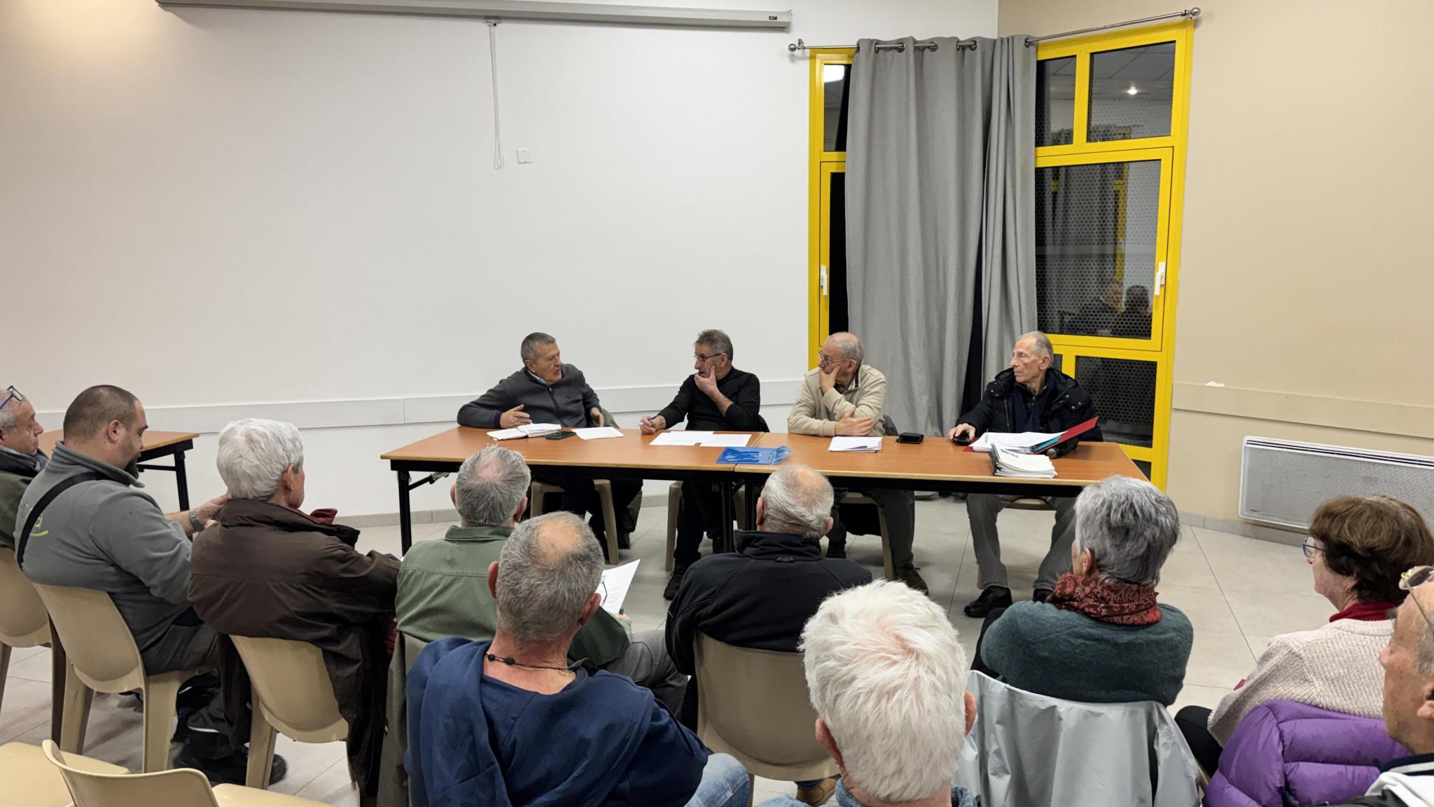 Rove Environnement poursuit son action au cœur du massif
